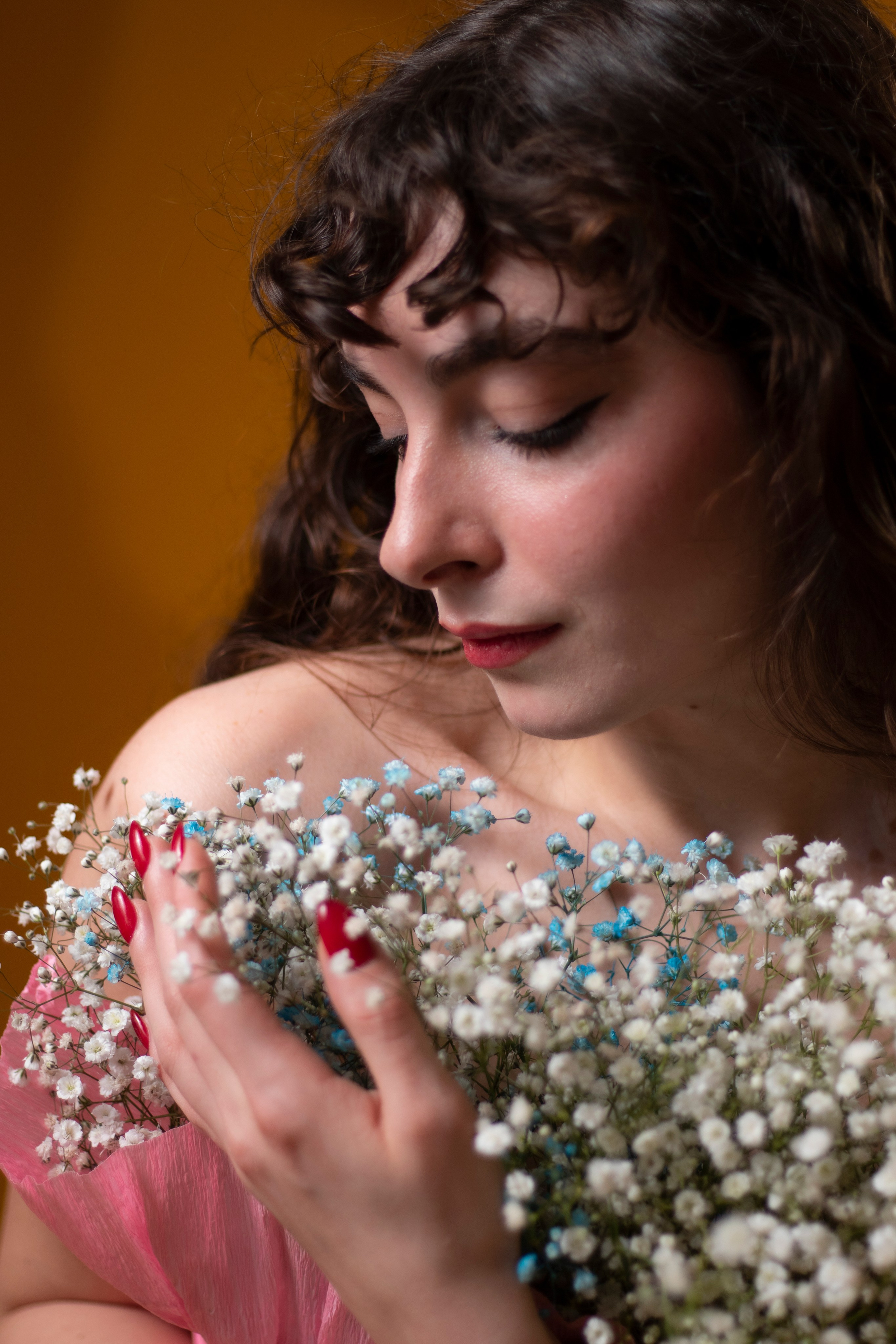 სტუდიური და გარე ფოტოსესიები. Clapp Studio