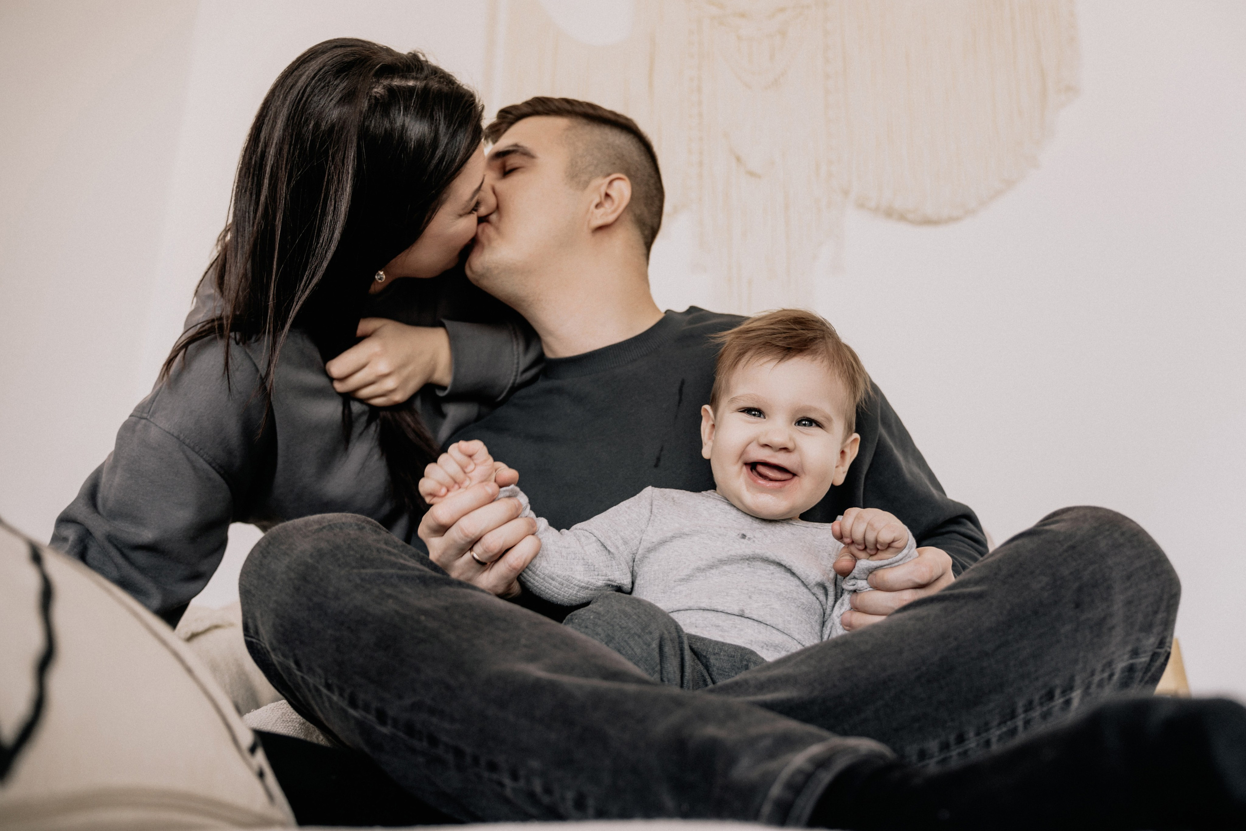 First Birthday Photoshoot – Classic & Timeless Memories. Alisa Tant — Family and newborn photographer Bucks County, Montgomery county, Philadelphia, NJ