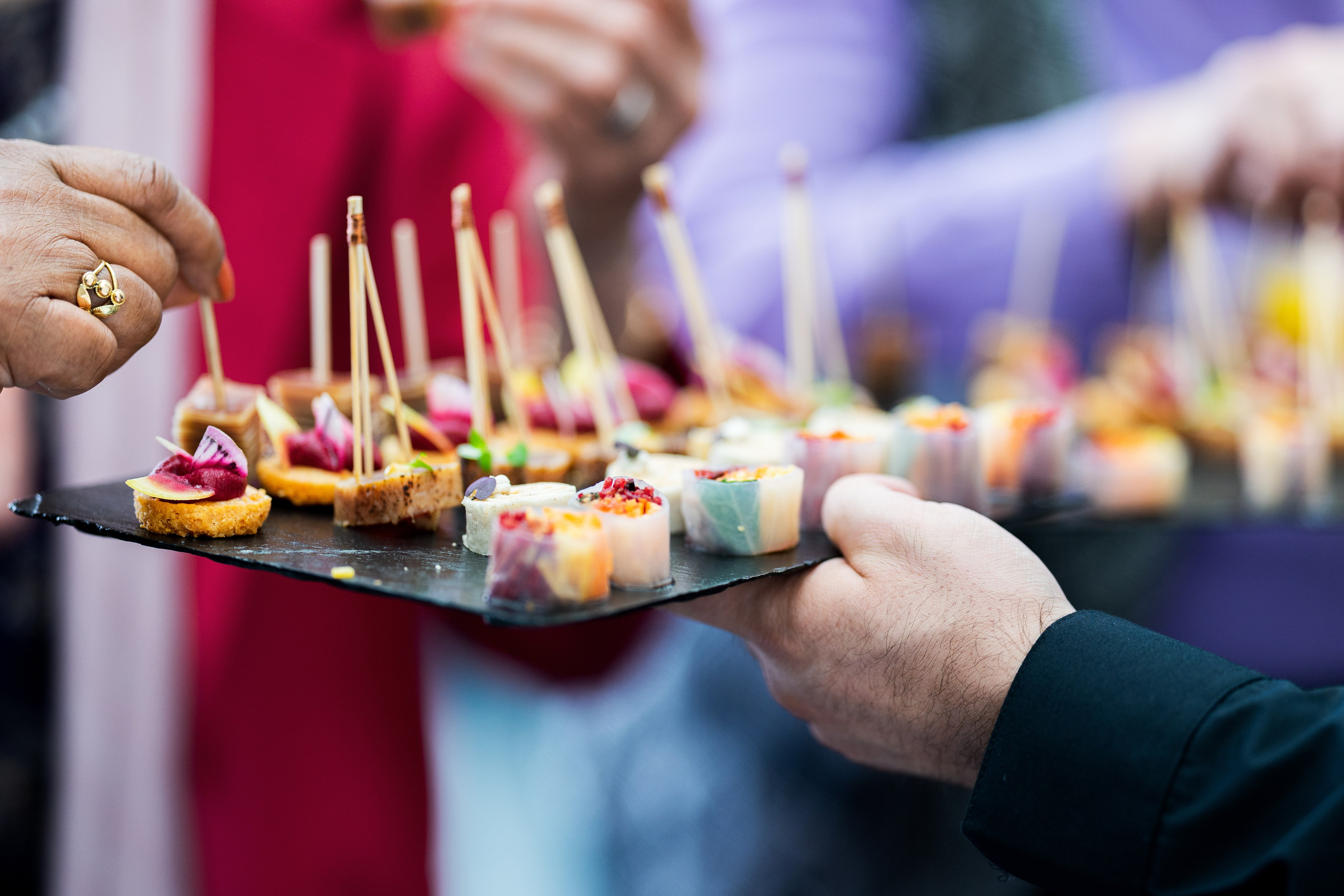 Mariage à l’église | Photographie de cérémonie par Eugenia Andres. Photographe à Genève - Eugenia Andres