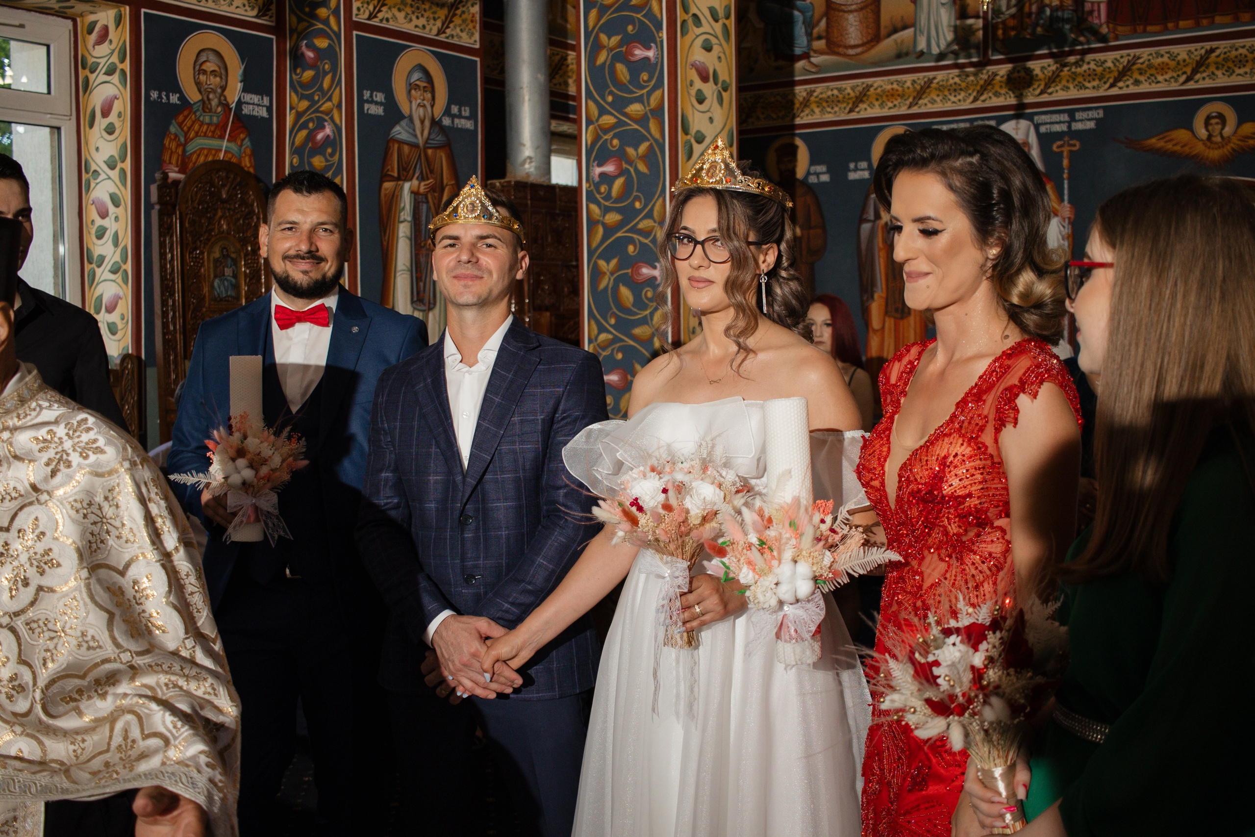 Oana & Vasile. Fotograf si videograf — evenimente si studio