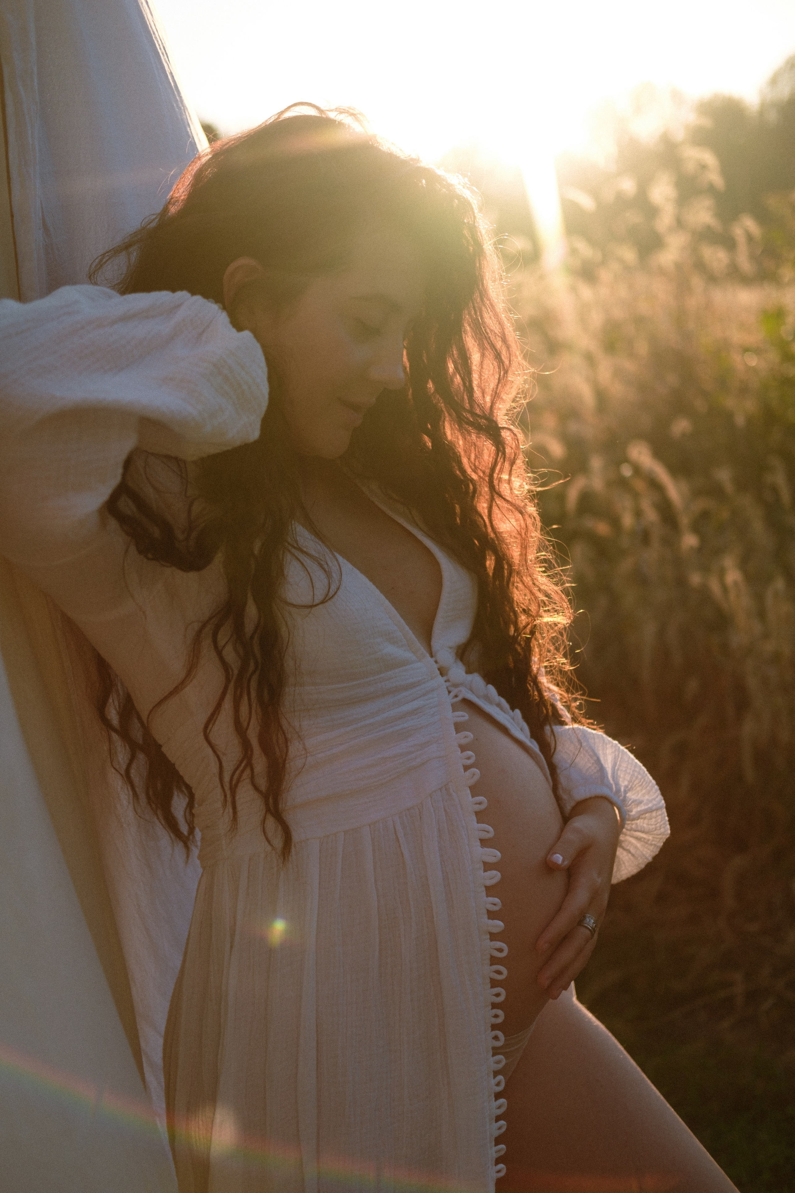 Maternity Photography Portfolio | Artistically capturing pregnancy in Richmond, VA. Family Photographer Anna Dobrovolskaia | Richmond, VA
