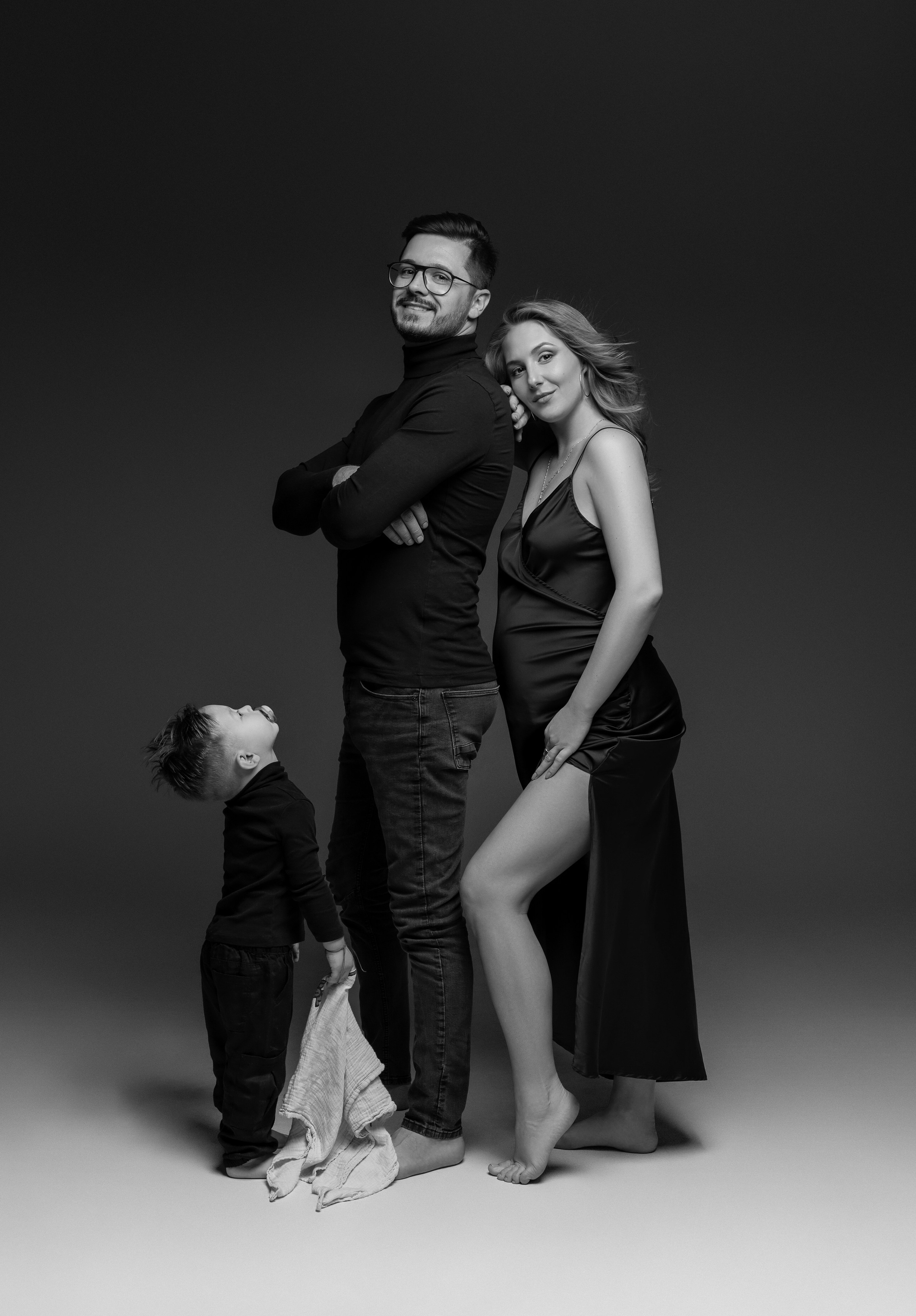 Dominika & Marcel & Markus. Krása tehotenstva v objektíve — Maria Milosovic, tehotenská fotografka