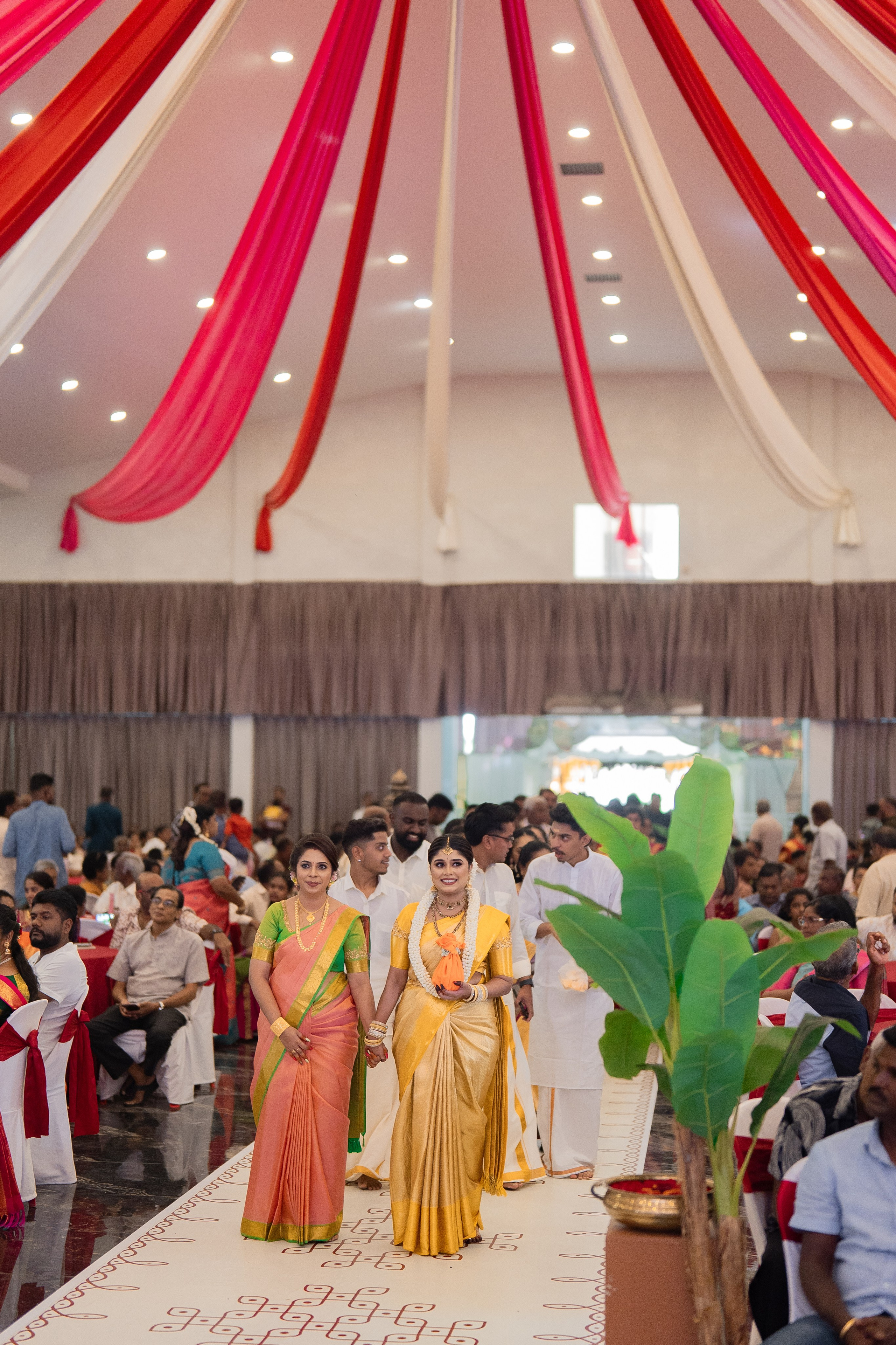 GAURI & SIVA. Wedding photographer Avira Stories