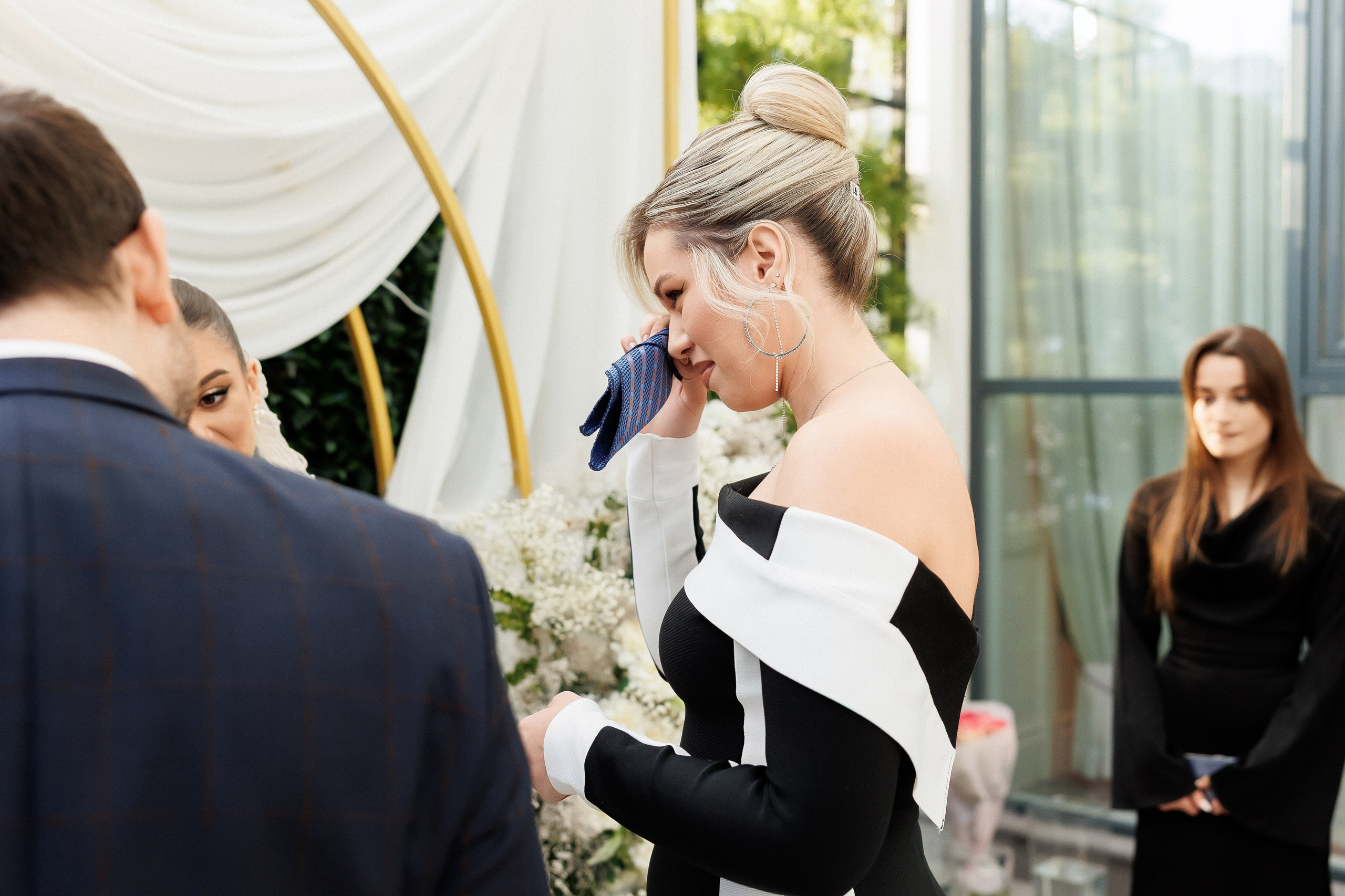 Serghei & Erica — Queen Residence. Servicii Foto și Video 067188353