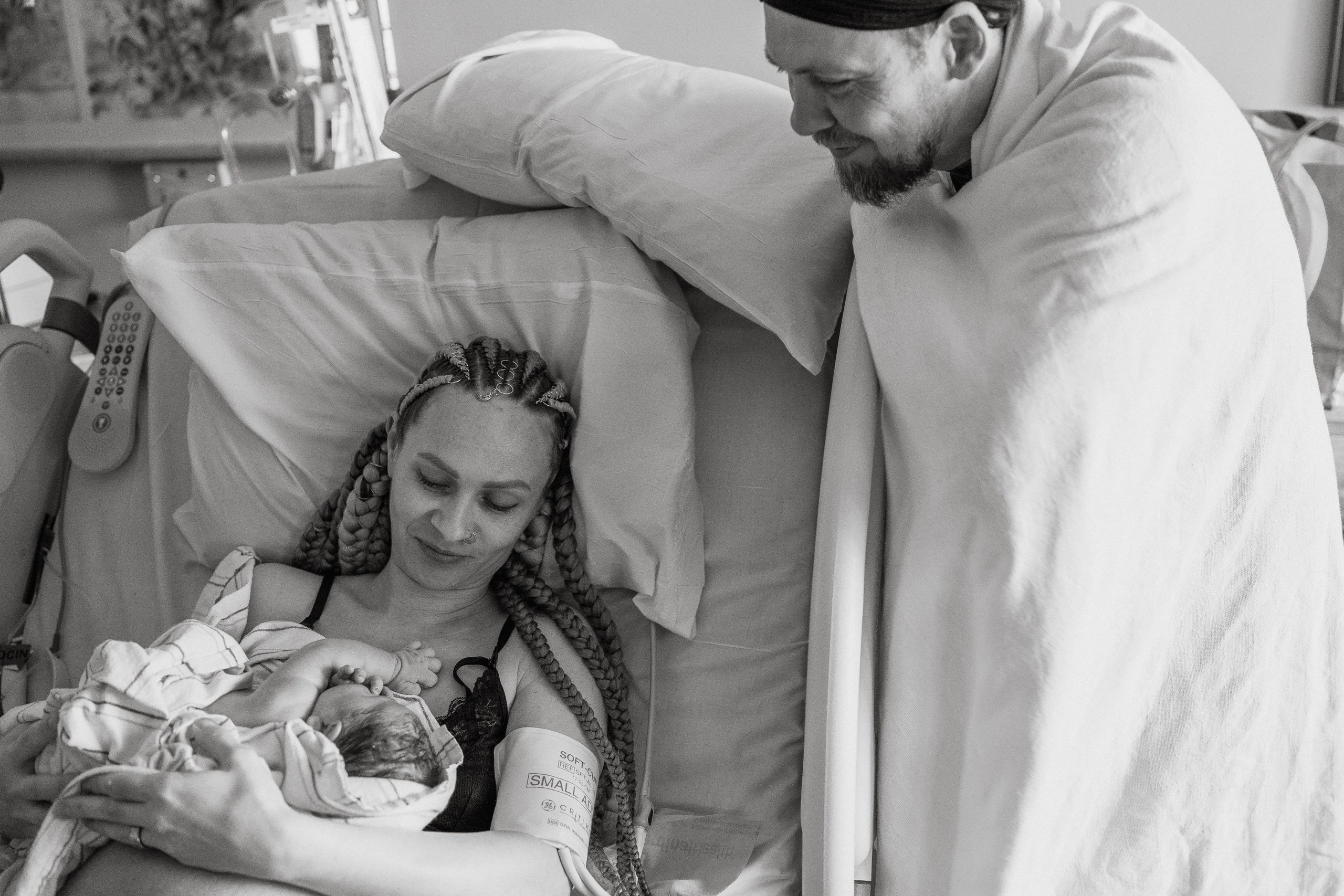 Hospital Birth Photography. Alisa Tant — Family and newborn photographer Bucks County, Montgomery county, Philadelphia, NJ
