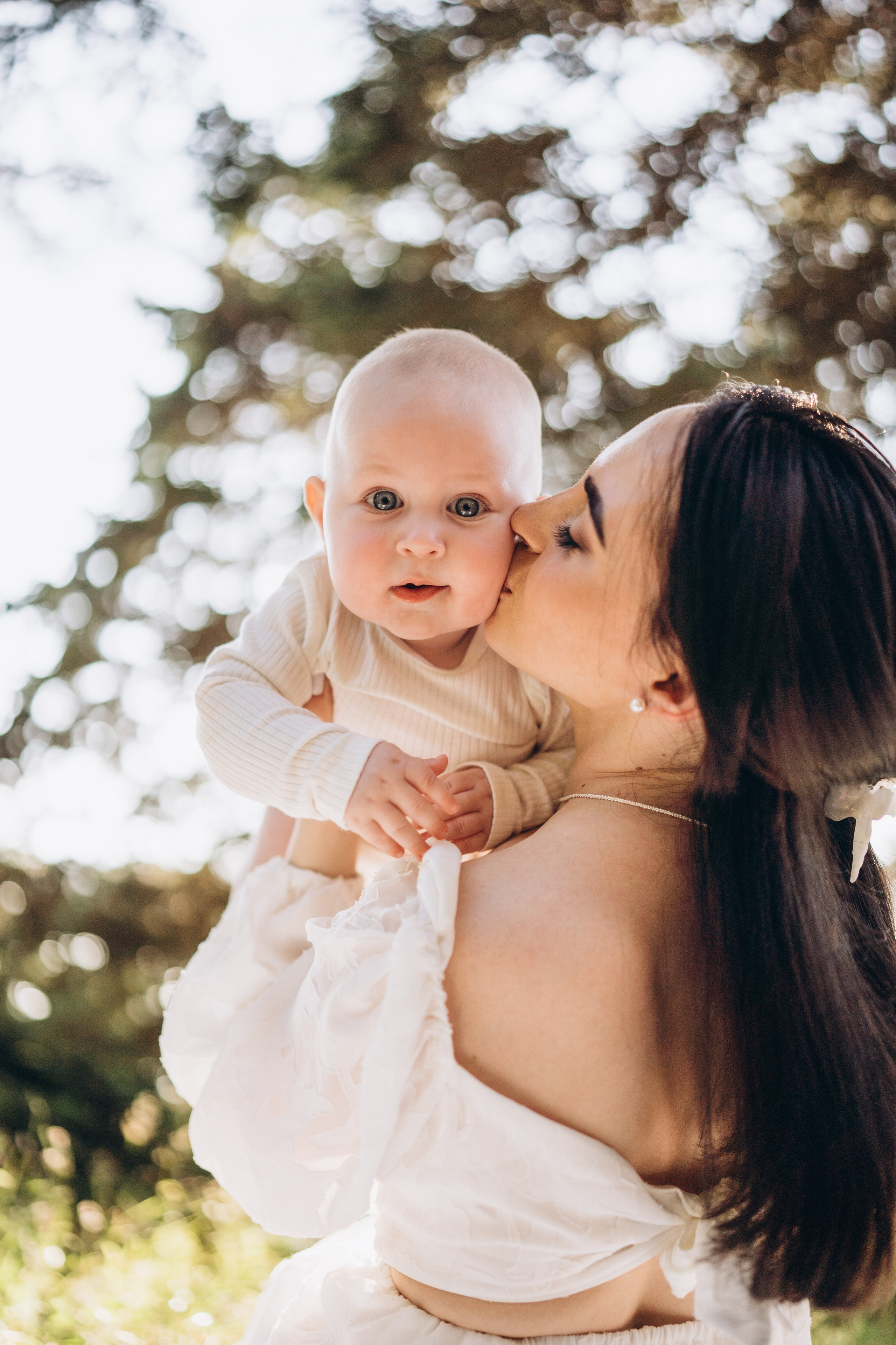 Masha & fam. Calgary Wedding & Lifestyle Photographer — Yevhen Polishchuk