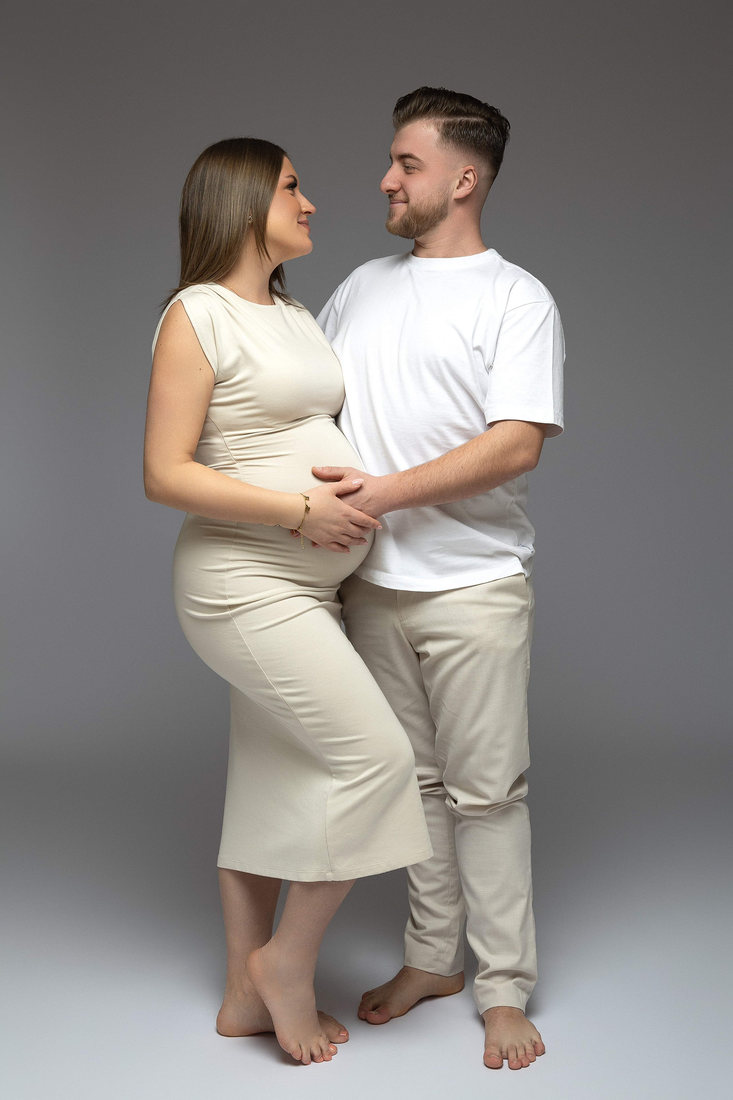 Authentische Liebe in der Schwangerschaft – Celina und Etrit im Fokus