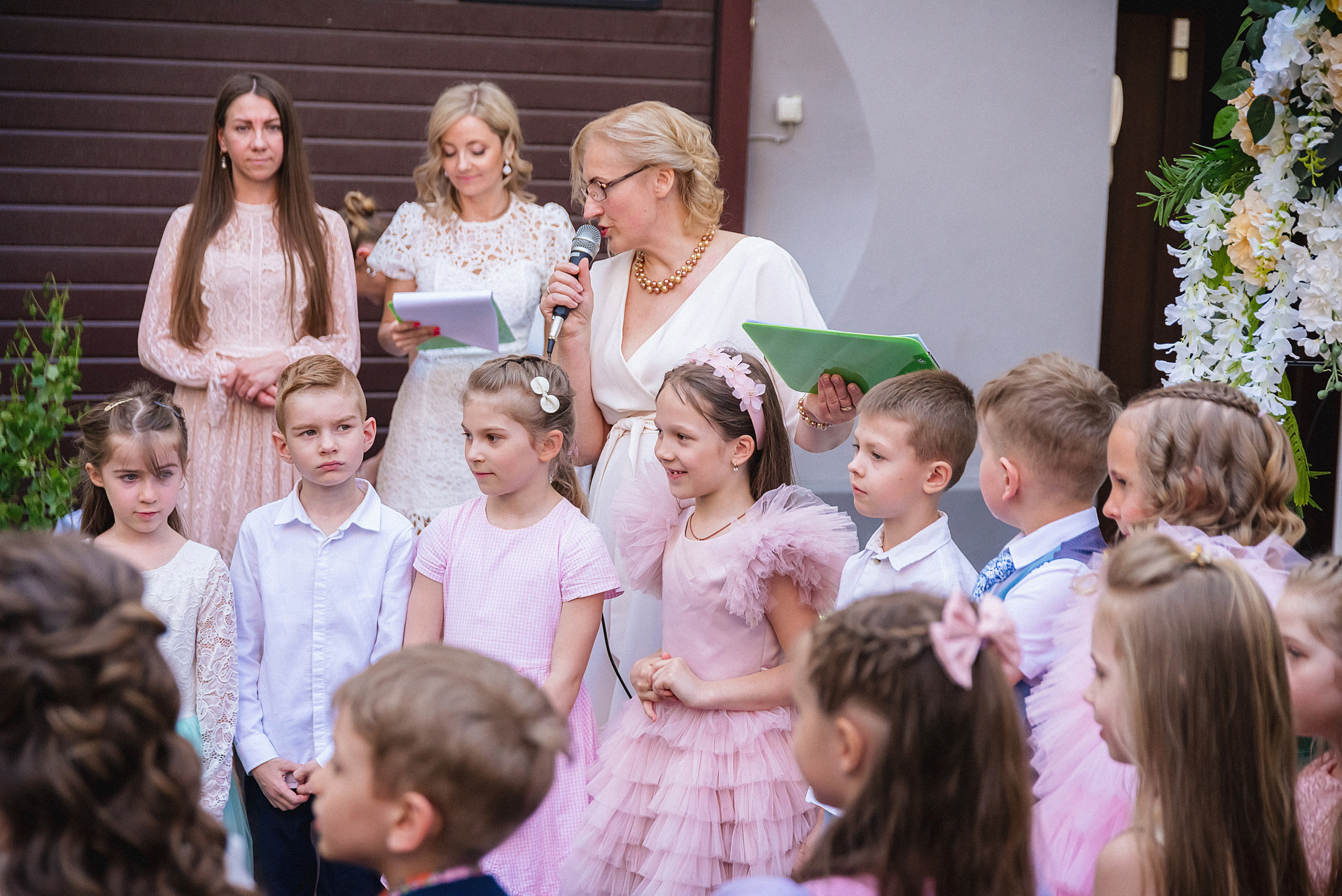 Zīles Skolas Izlaidums. Fotogrāfs Rīgā. Gīmenes, individuālās un dažādu produktu fotosesijas