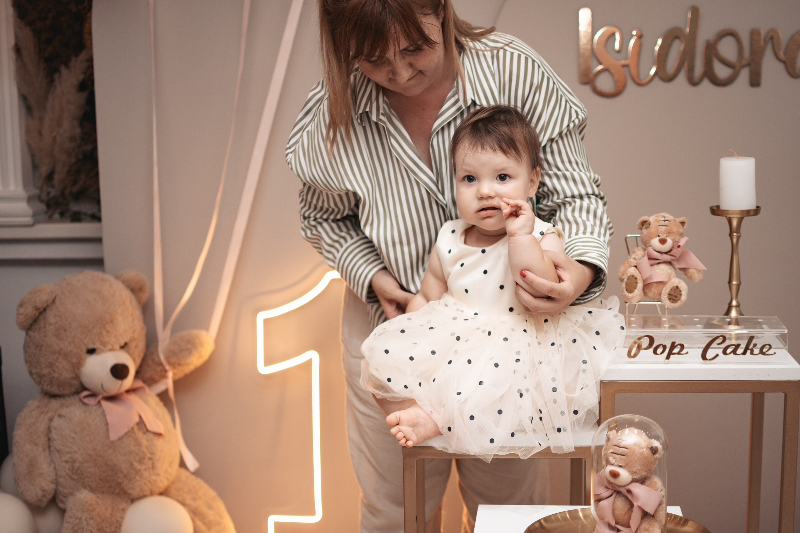 Isidora, rođendan. BambinaaPhotography