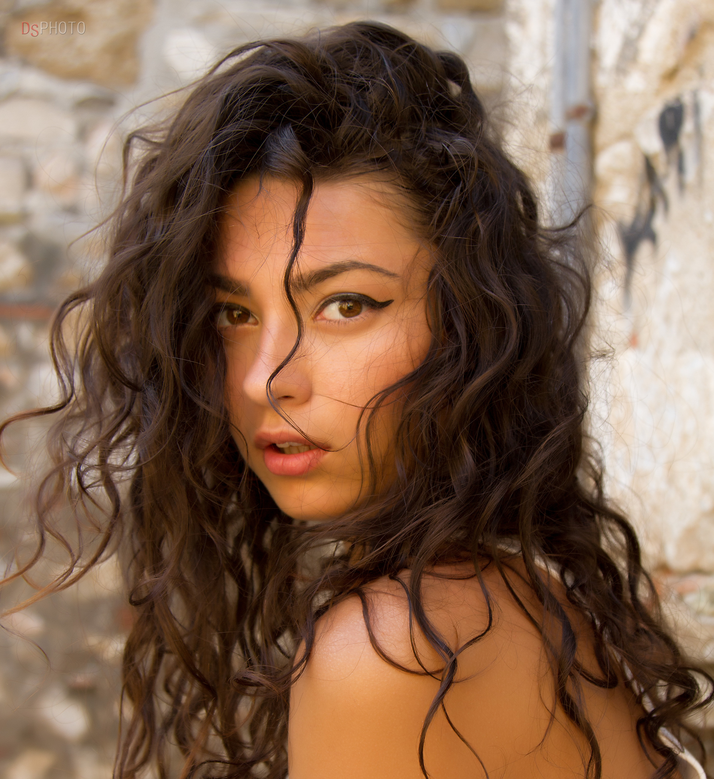 Портретное фото в Афинах. Женский портрет, Афины. Художественное фото, Афины.