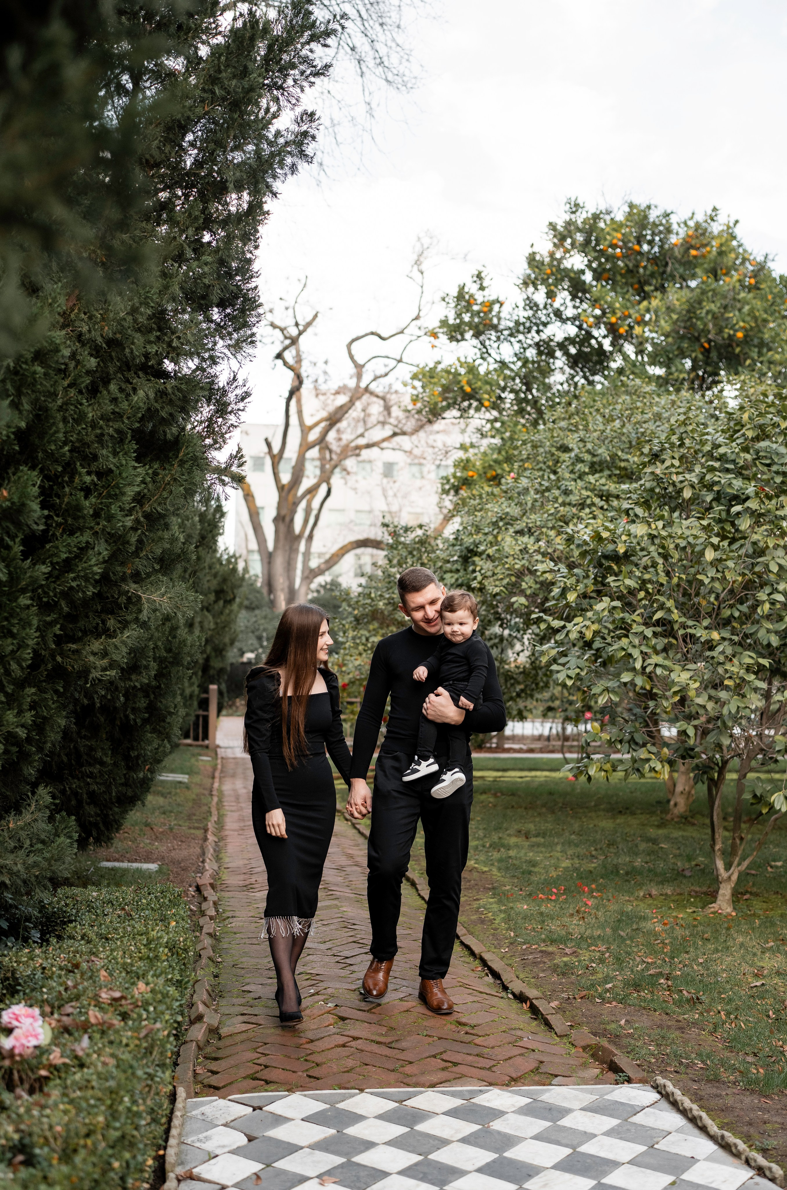 Artem, Nadia & Elisha. Family photographer in Sacramento | Sofia Pavenko