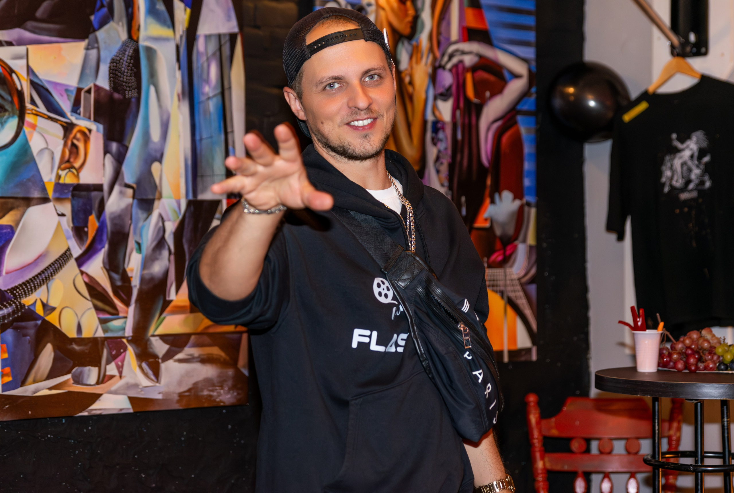 Репортажно фотографисање са отварања ТАТТО РОИ-а у Новом Саду, Србија. Викторија Федосеенко, фотограф у Србији