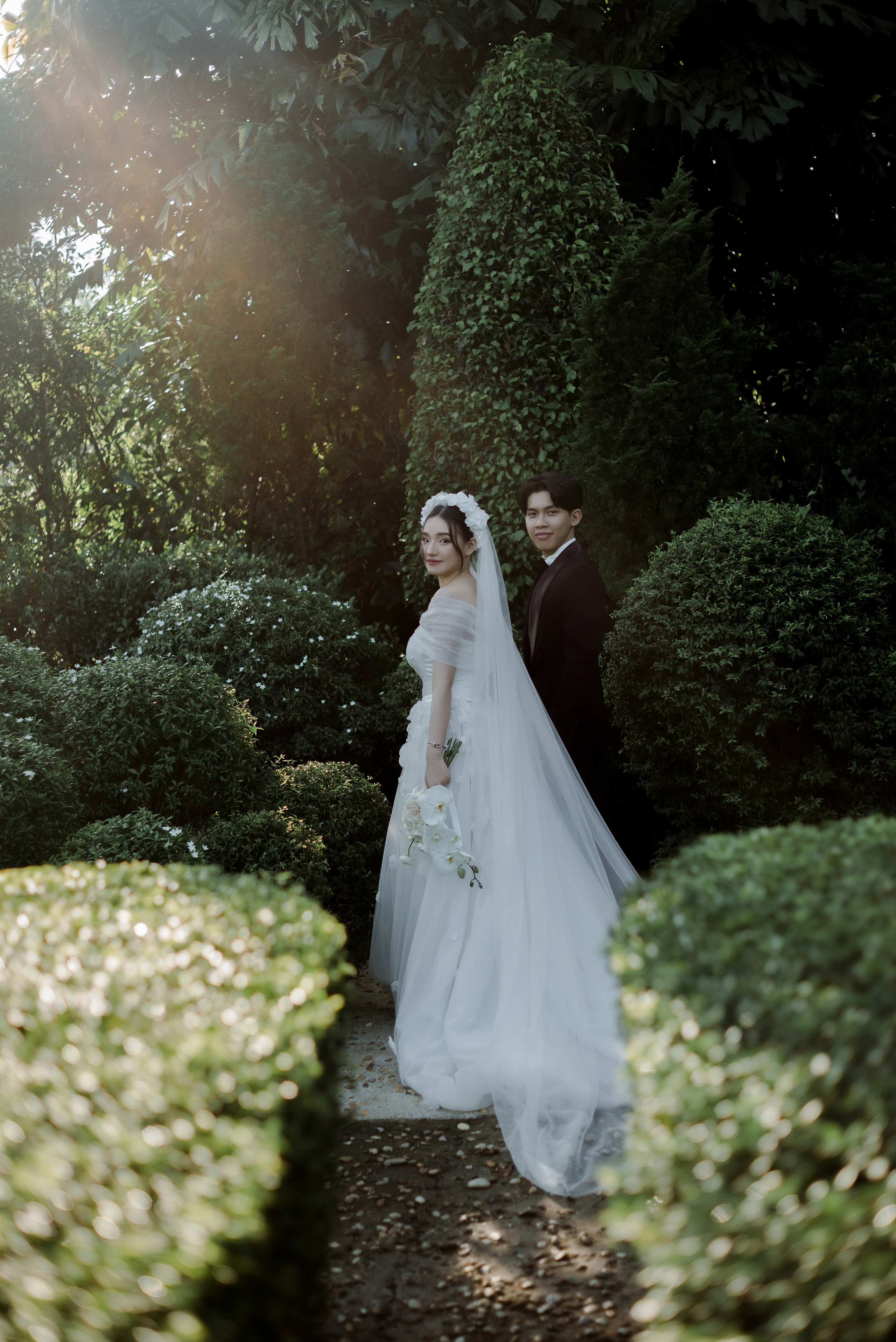 Khanh + Nguyen. BenColor Studio