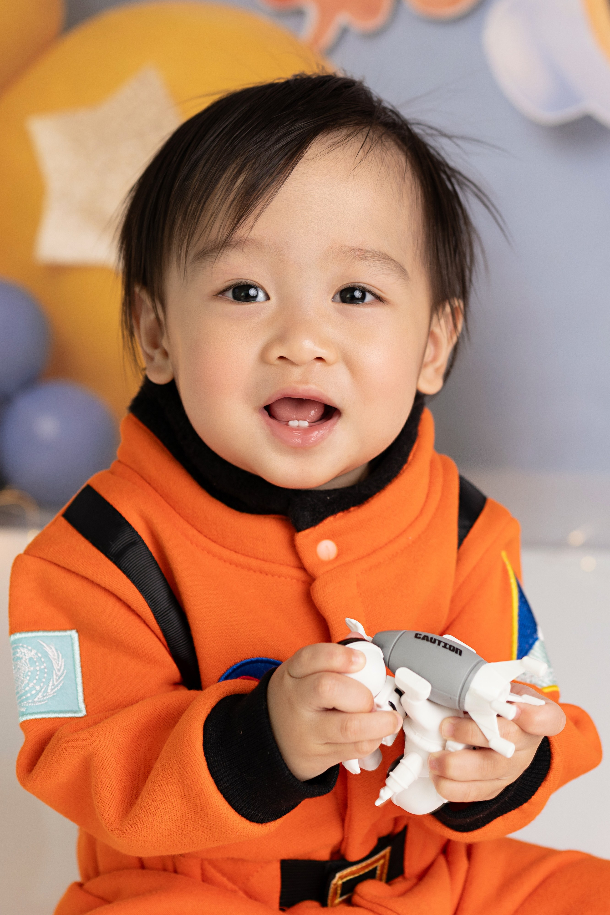 CAKE SMASH PHOTOGRAPHY. Newborn, Sitter and Cake Smash Photographer in Doha, Qatar