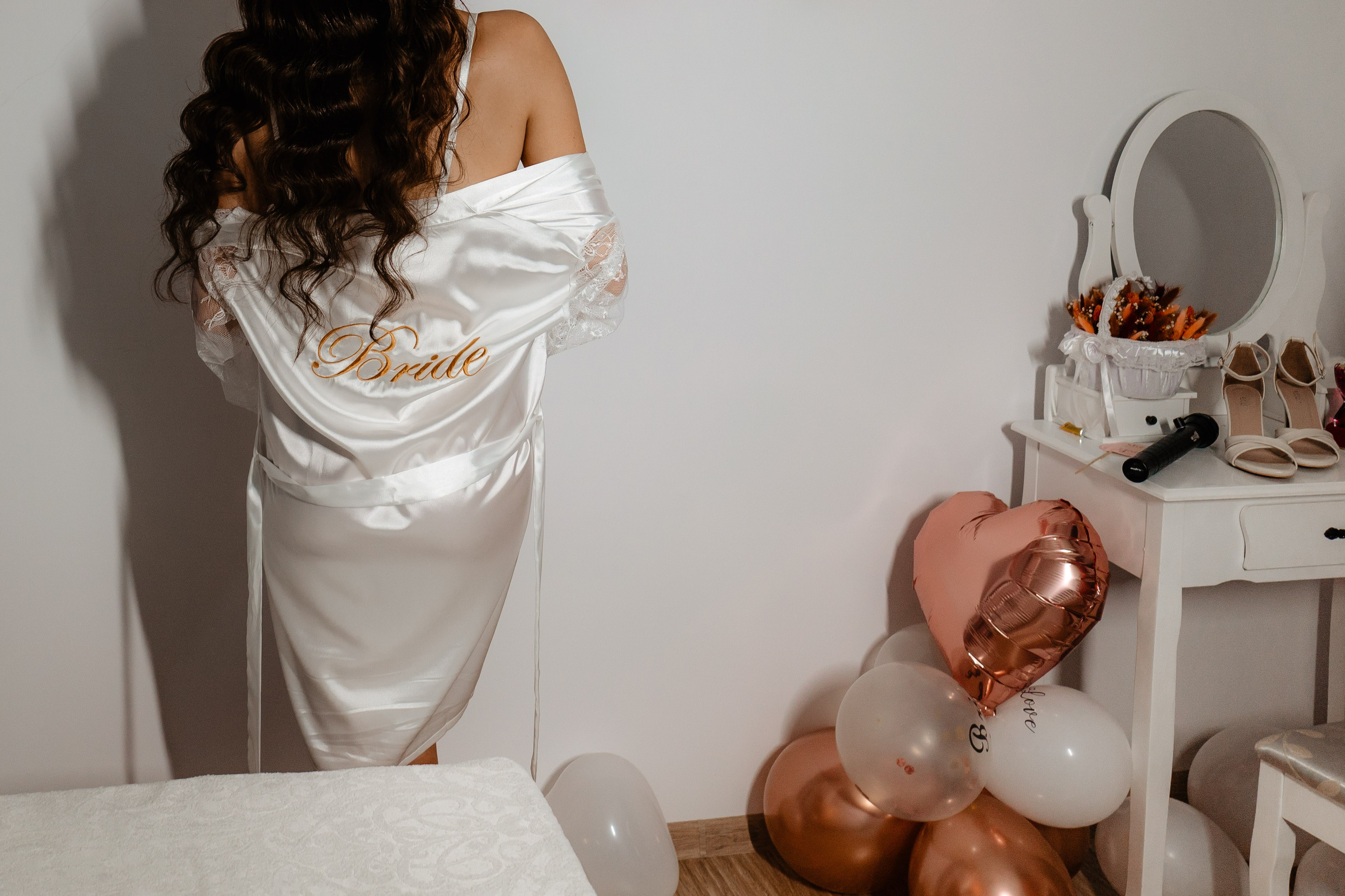 Robert si Mada. Foto-Video Nunta Iasi, Suceava, Bucuresti / Disponibilitate 2025 — 2026 — 2027