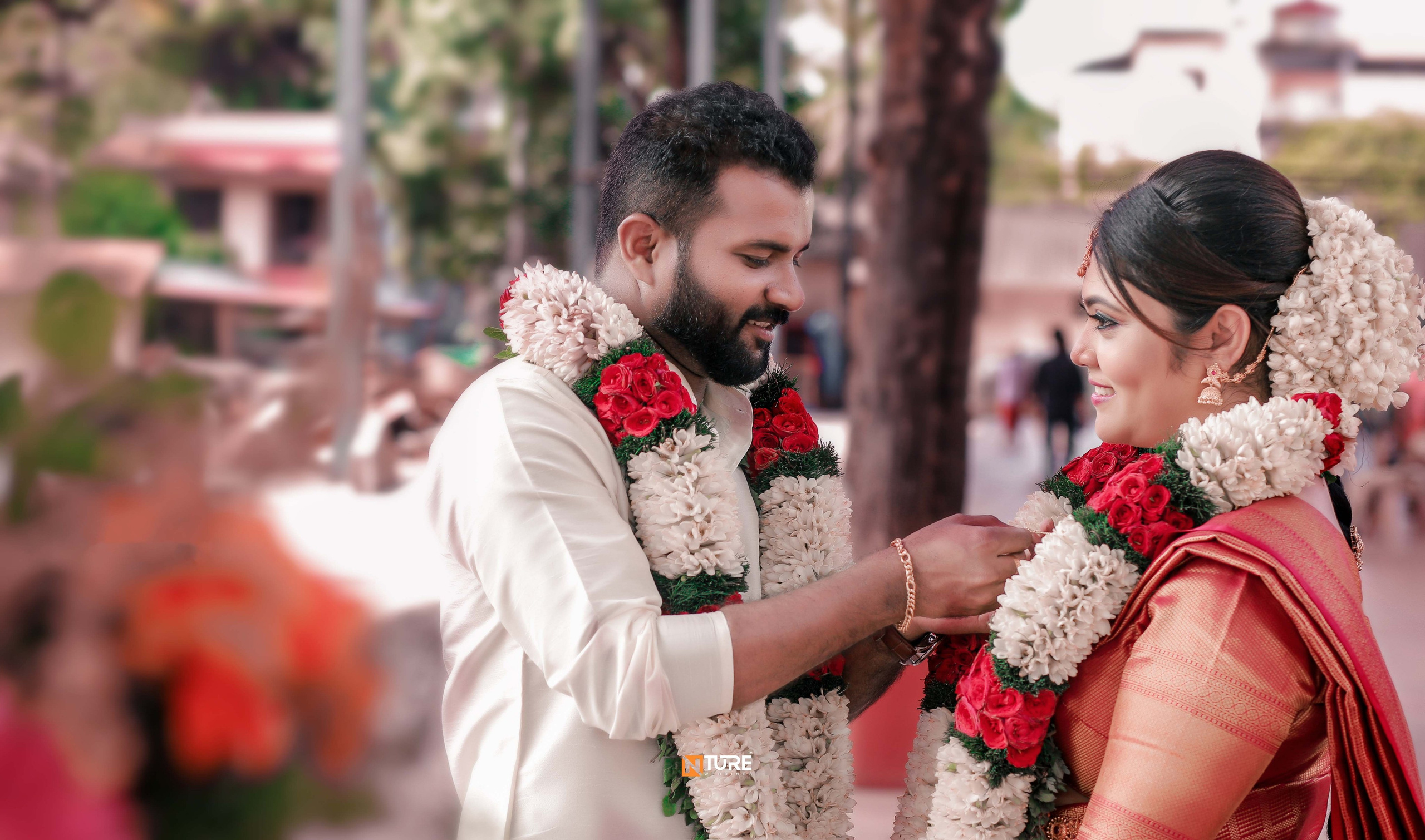 PHOTOS. NTURE WEDDING