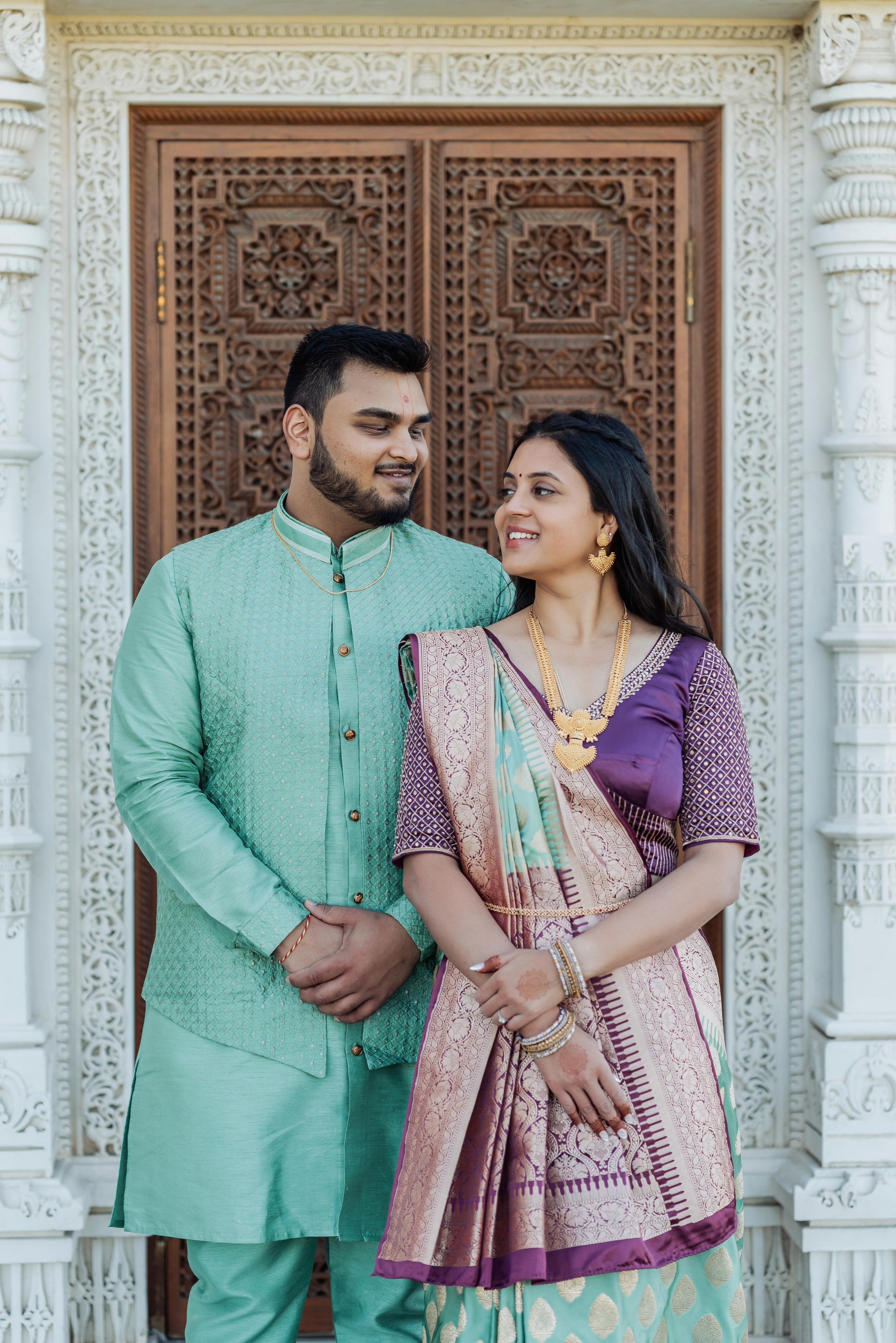 Darshil & Shailja. Wedding Photographer & Cinematographer studios