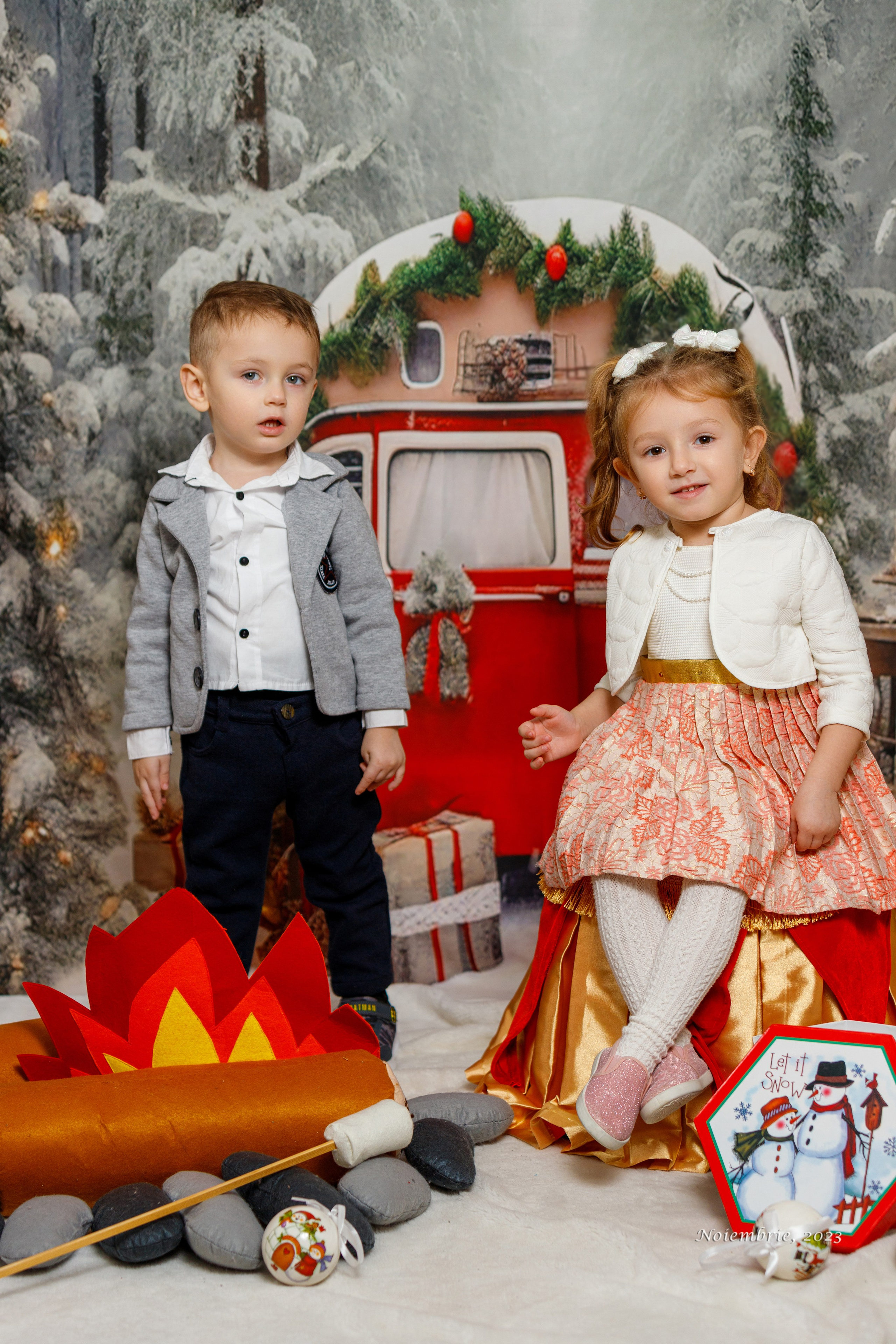 Recenzii. Albume de absolvire: gradinita, gimnaziu, liceu. Venete in Moldova