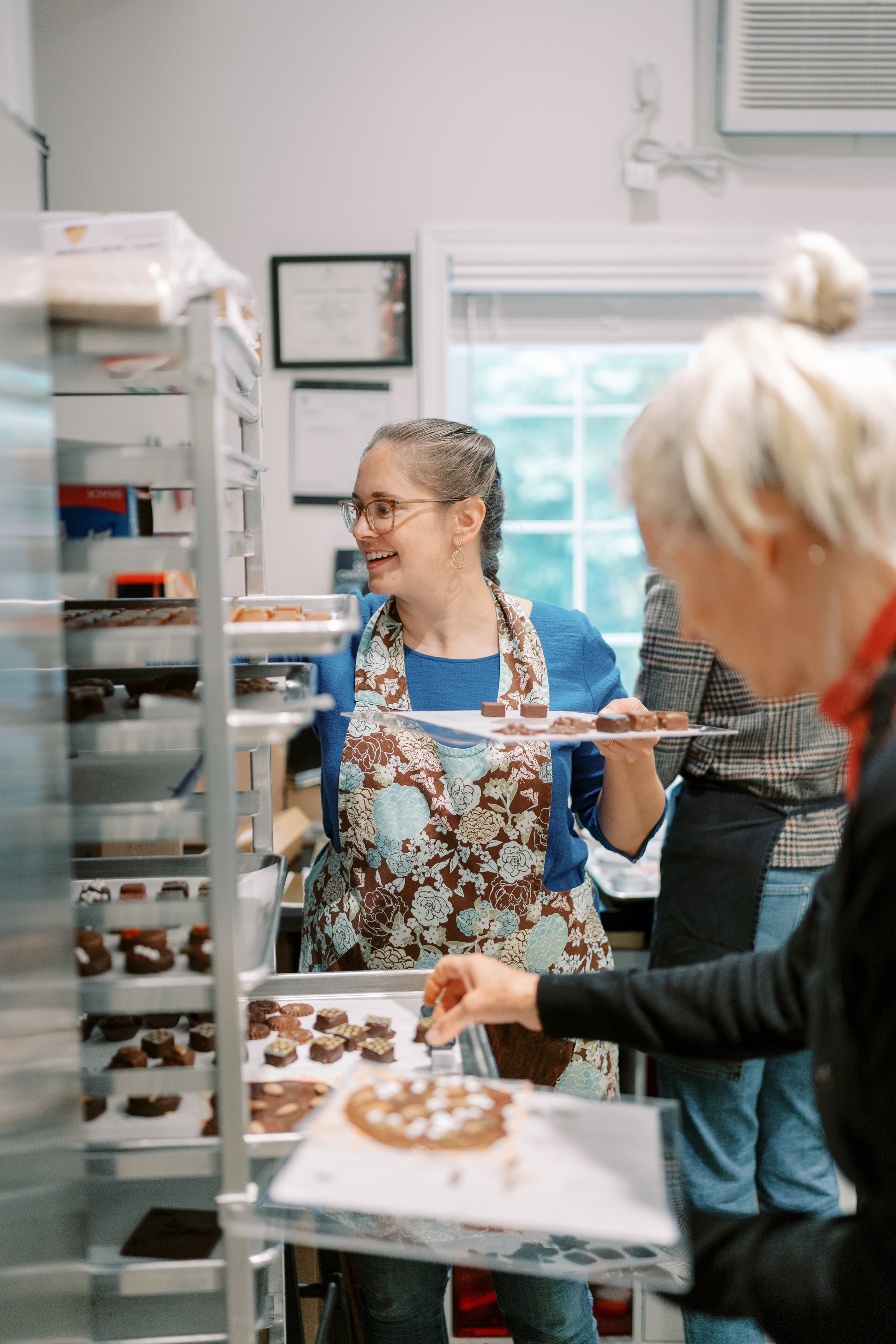 Event: Chocolate-Making Workshop. EVAN ARISTOV WEDDING PHOTOGRAPHY — Seattle Wedding Photographer