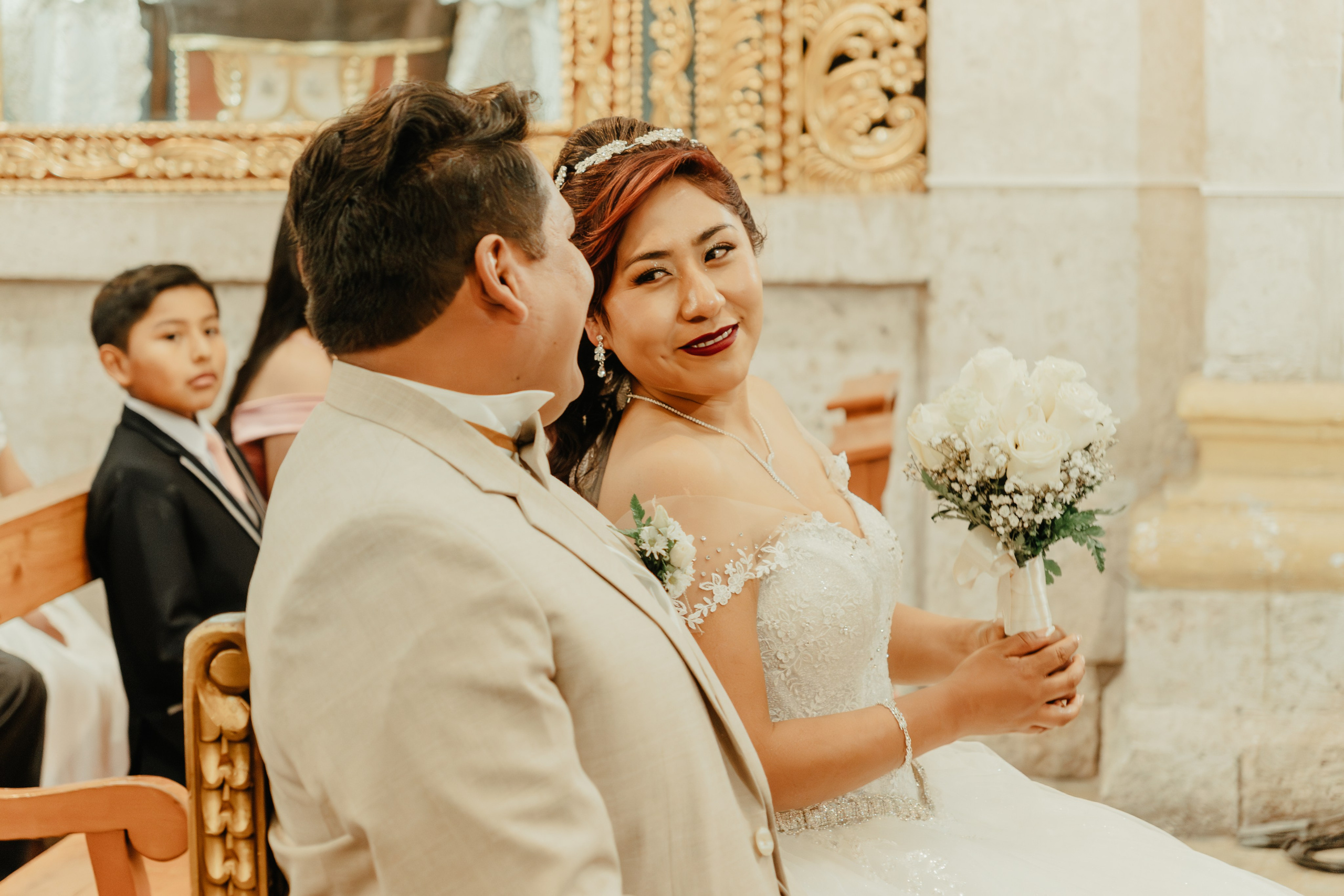 VANESSA + FRANKLIN BODA RELIGIOSA. Studio KVTA | Fotografía y Video de Bodas en Arequipa