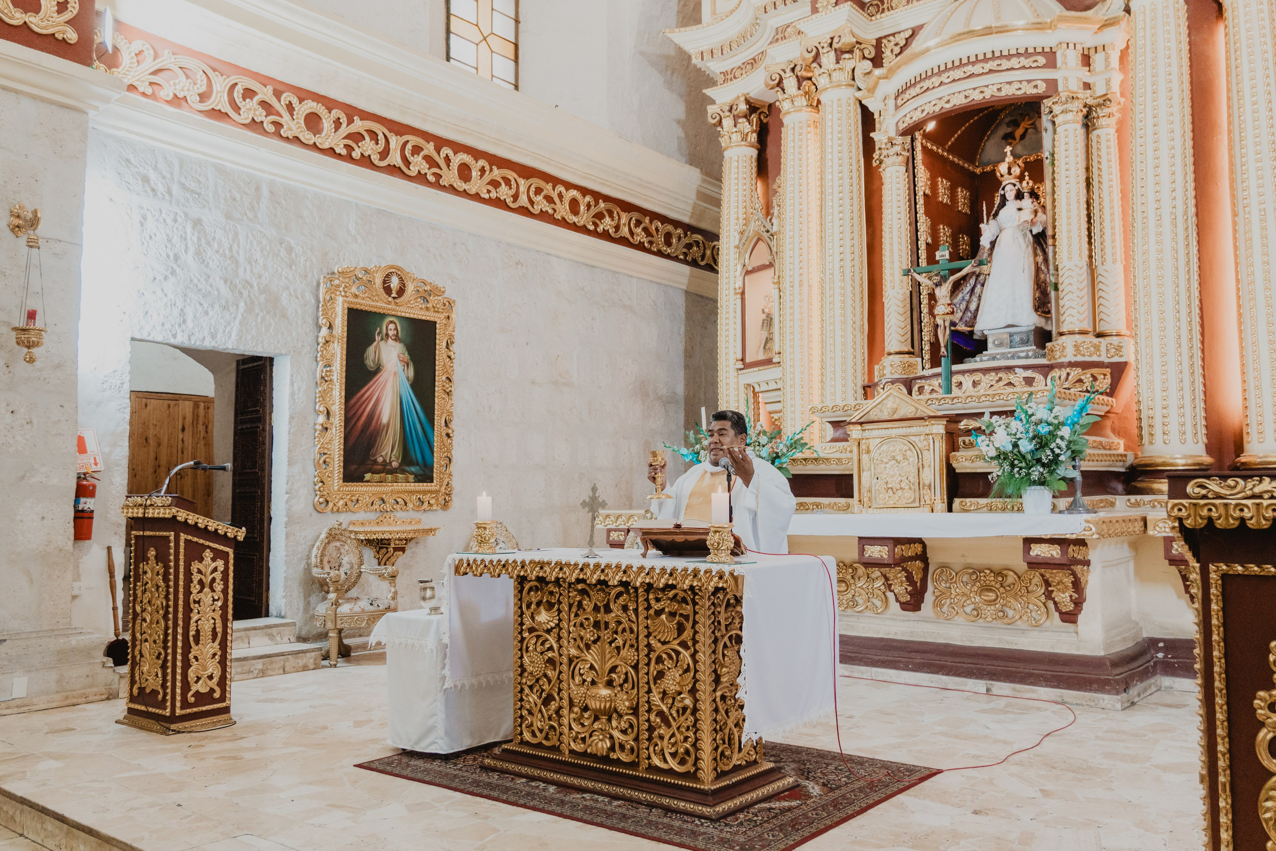 STEISY + EMMANUEL | BODA RELIGIOSA. Studio KVTA | Fotografía y Video de Bodas en Arequipa
