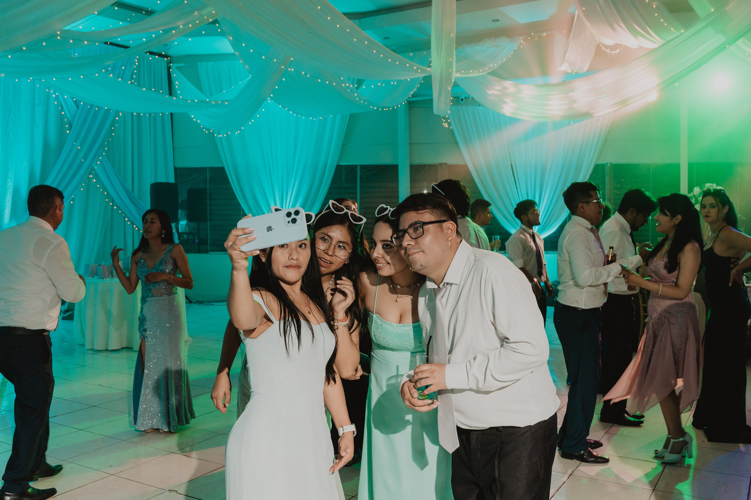 STEISY + EMMANUEL | BODA RELIGIOSA. Studio KVTA | Fotografía y Video de Bodas en Arequipa