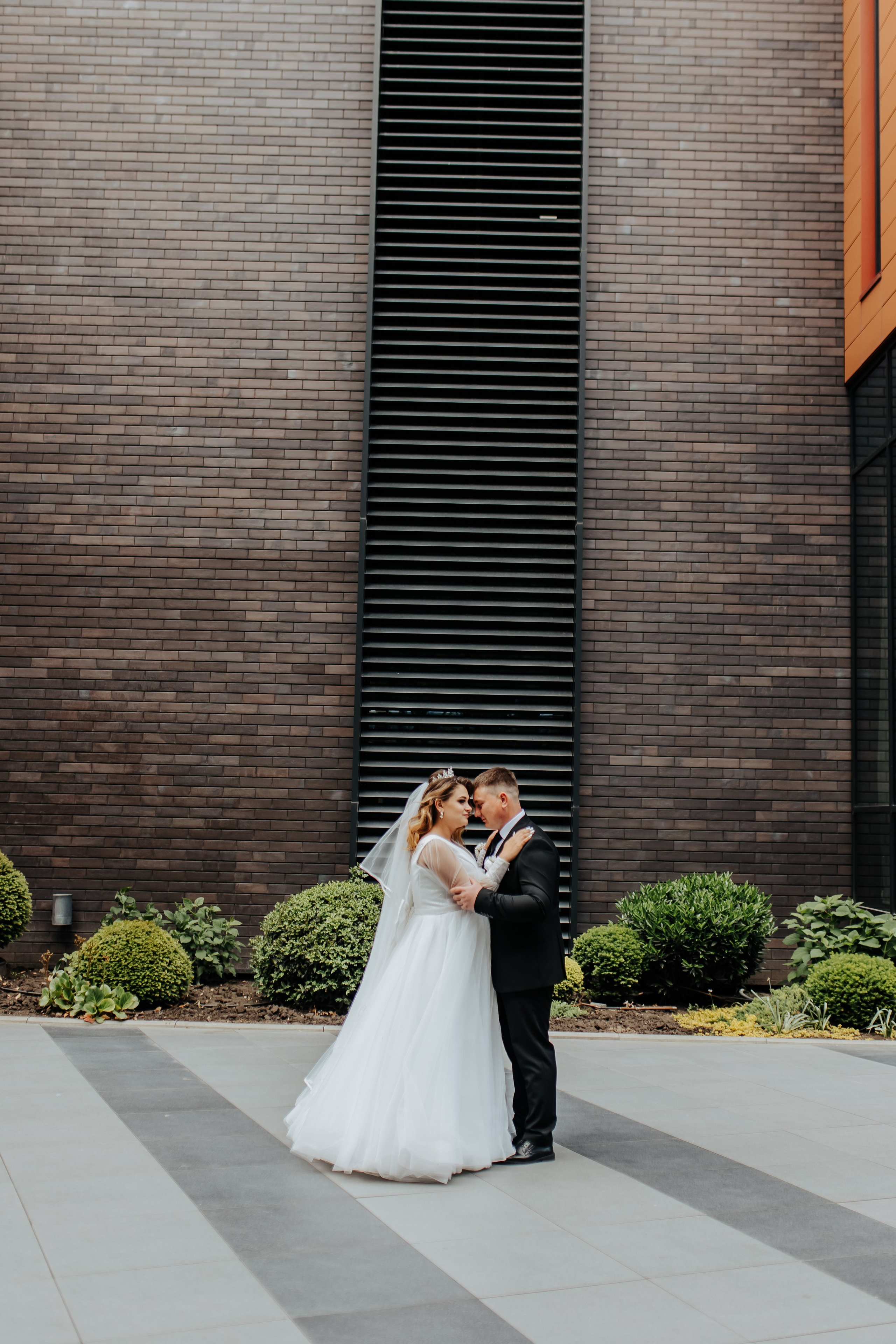 G & L. Crudueugen.com