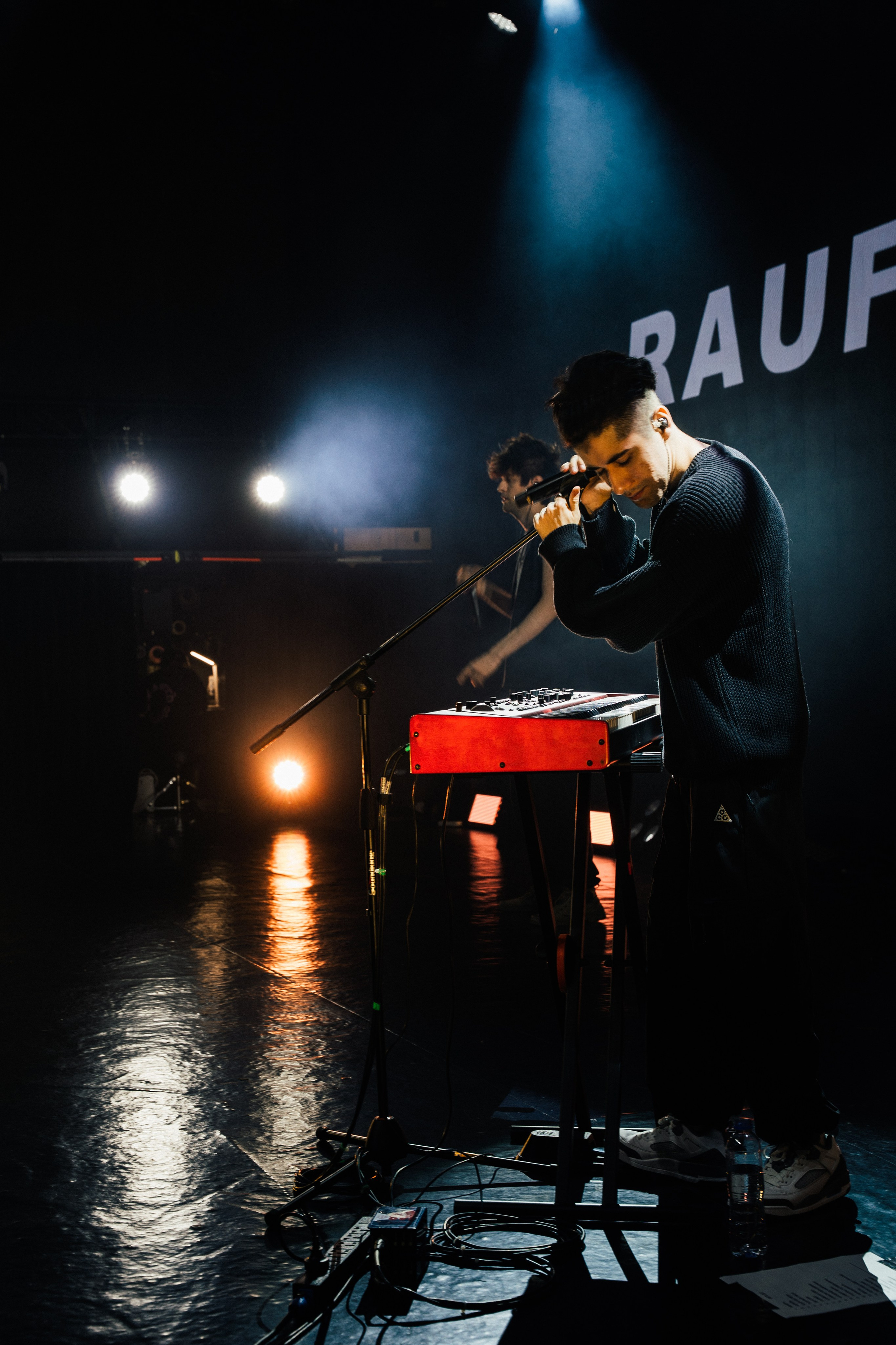 RAUF and FAIK. Фотограф В Гуанчжоу и Шэньчжэнь Андрей Лопатин