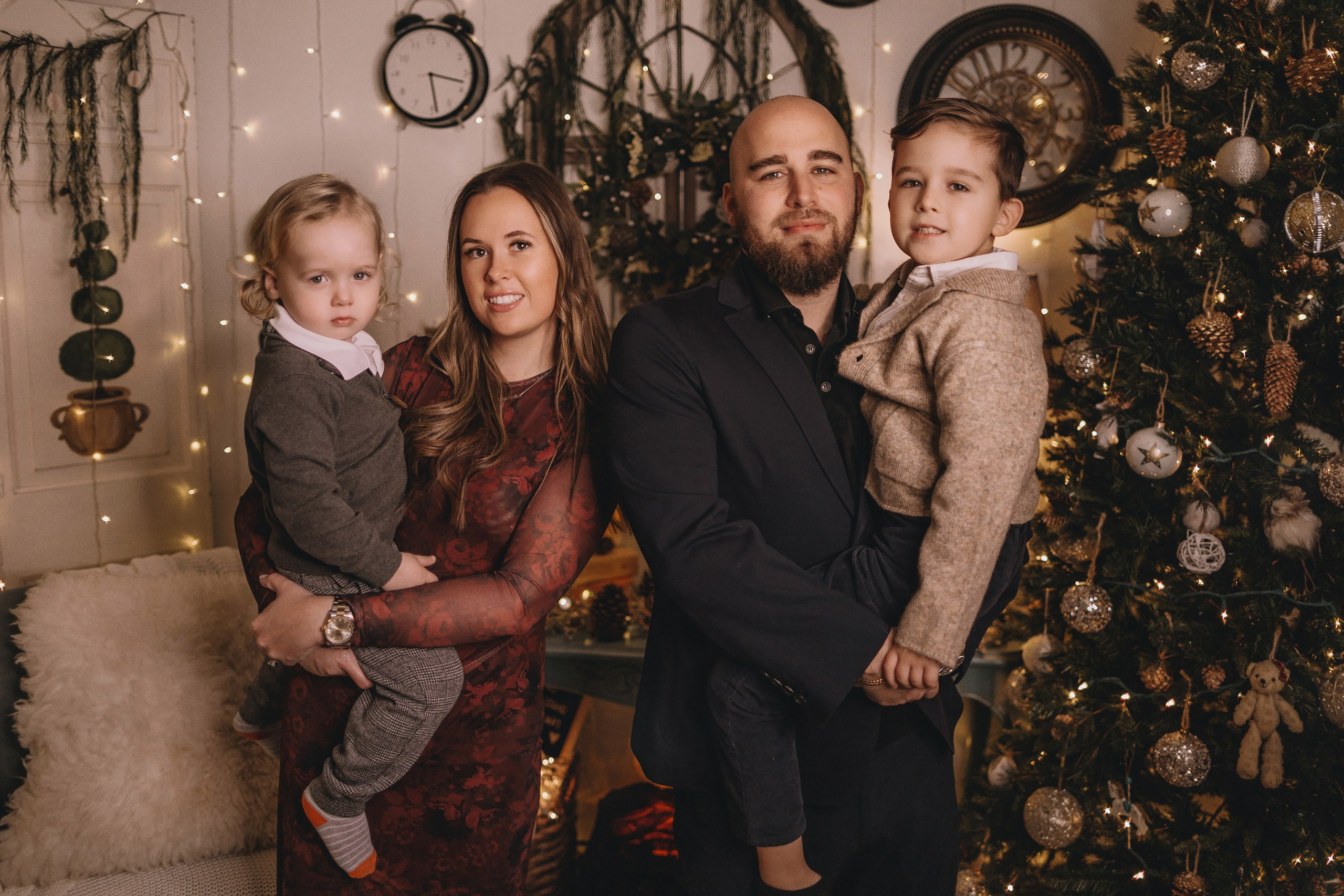 11.16.2025 Christmas Photoshoot. Wedding family event photographer in Chicago Nick Yushevich