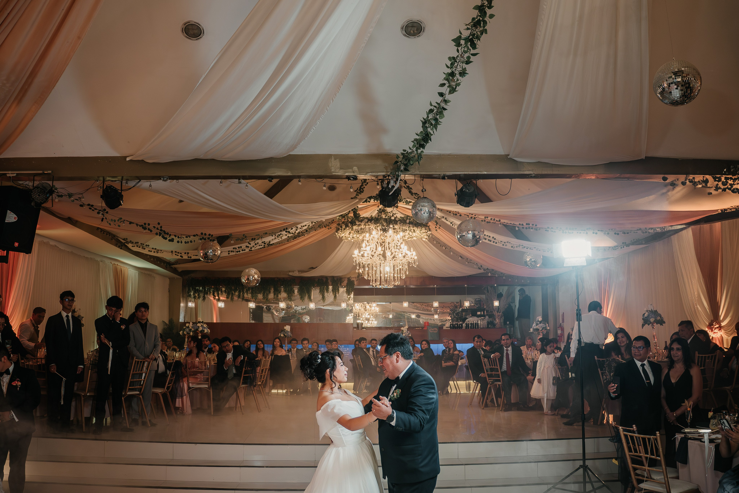 ALEJANDRA + RODRIGO BODA RELIGIOSA. Studio KVTA | Fotografía y Video de Bodas en Arequipa