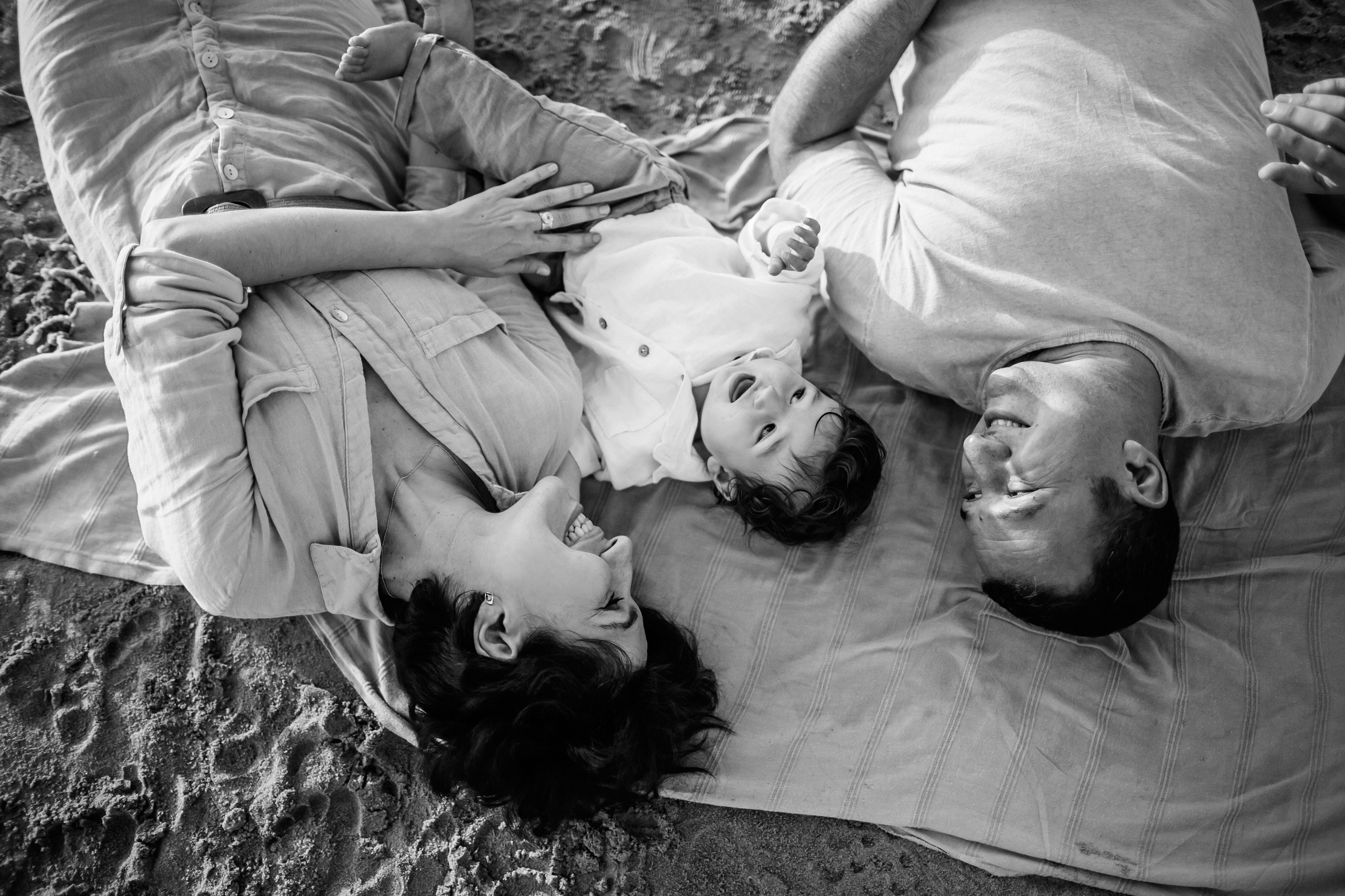 Studentim beach / Eithan 9 month. Family photographer in Israel