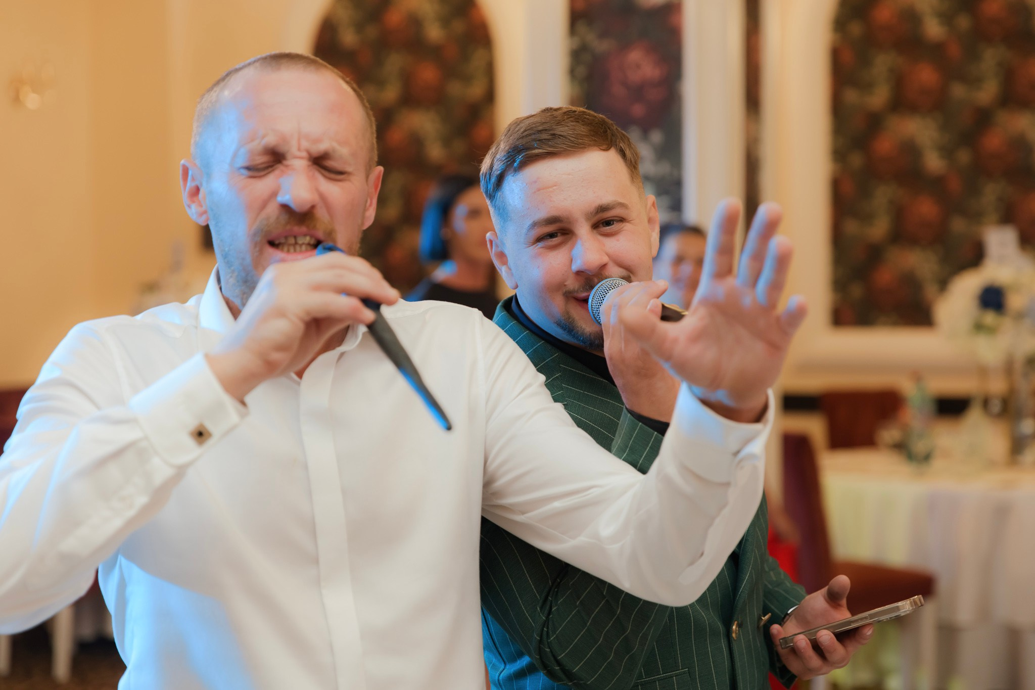 Mihai & Oana. Servicii foto-video profesionale, pentru momente de neuitat