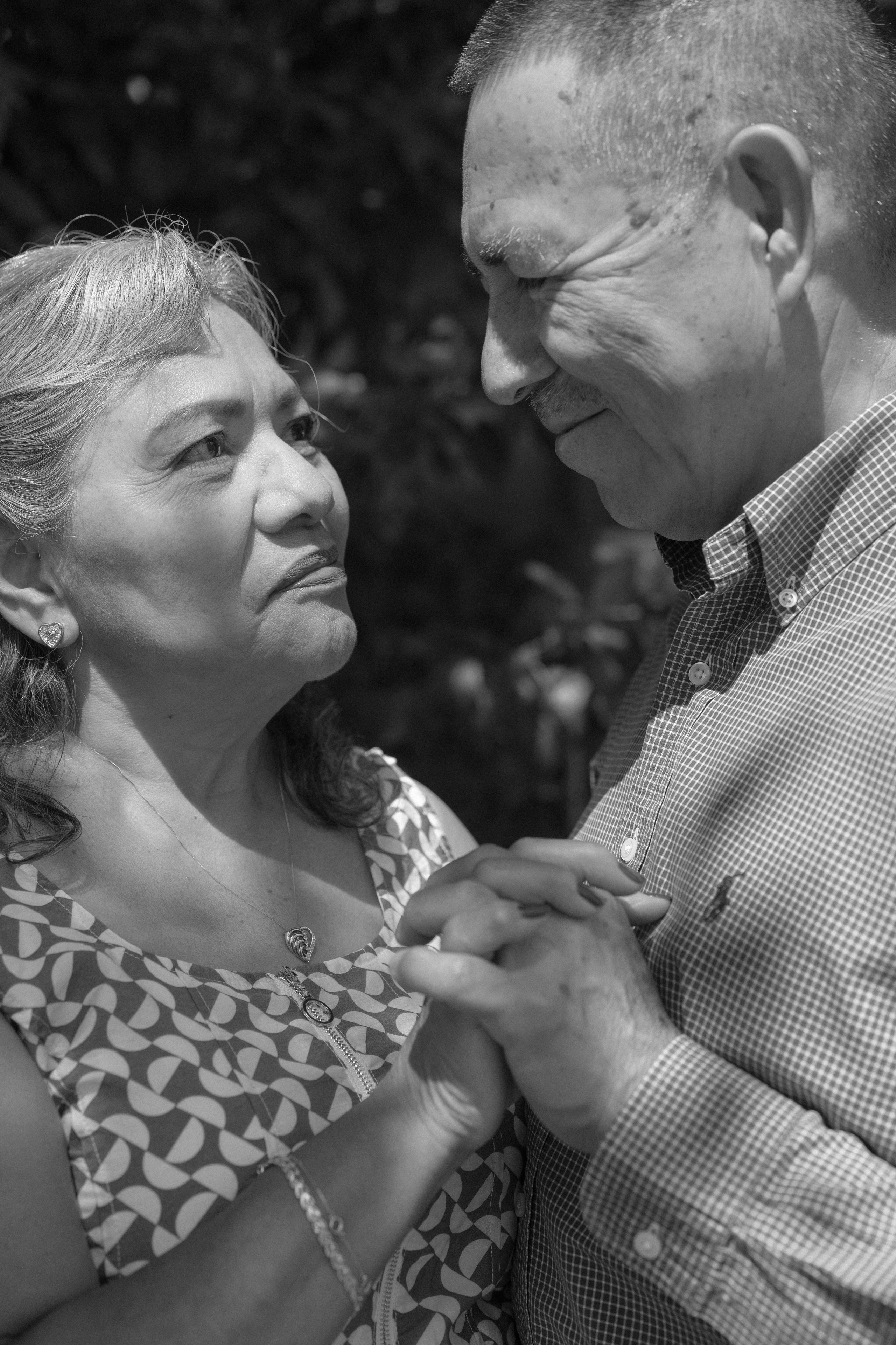 Home. Warmth. Joy. Portrait, family, maternity & wedding photography & videography in SoCal Kseni Vibe