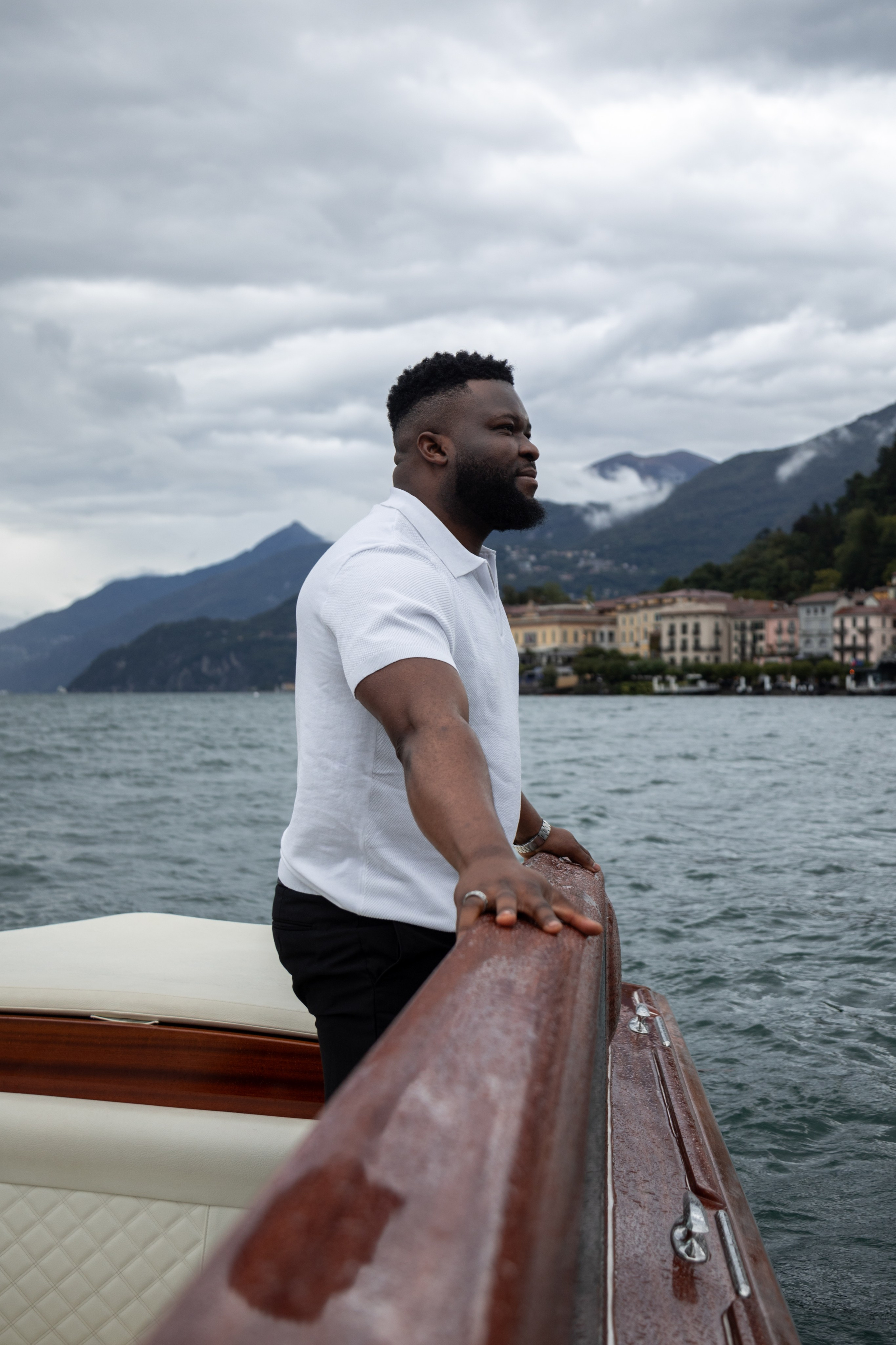 Varenna boat tour. Photographer in Milan |Mila Pro Photo