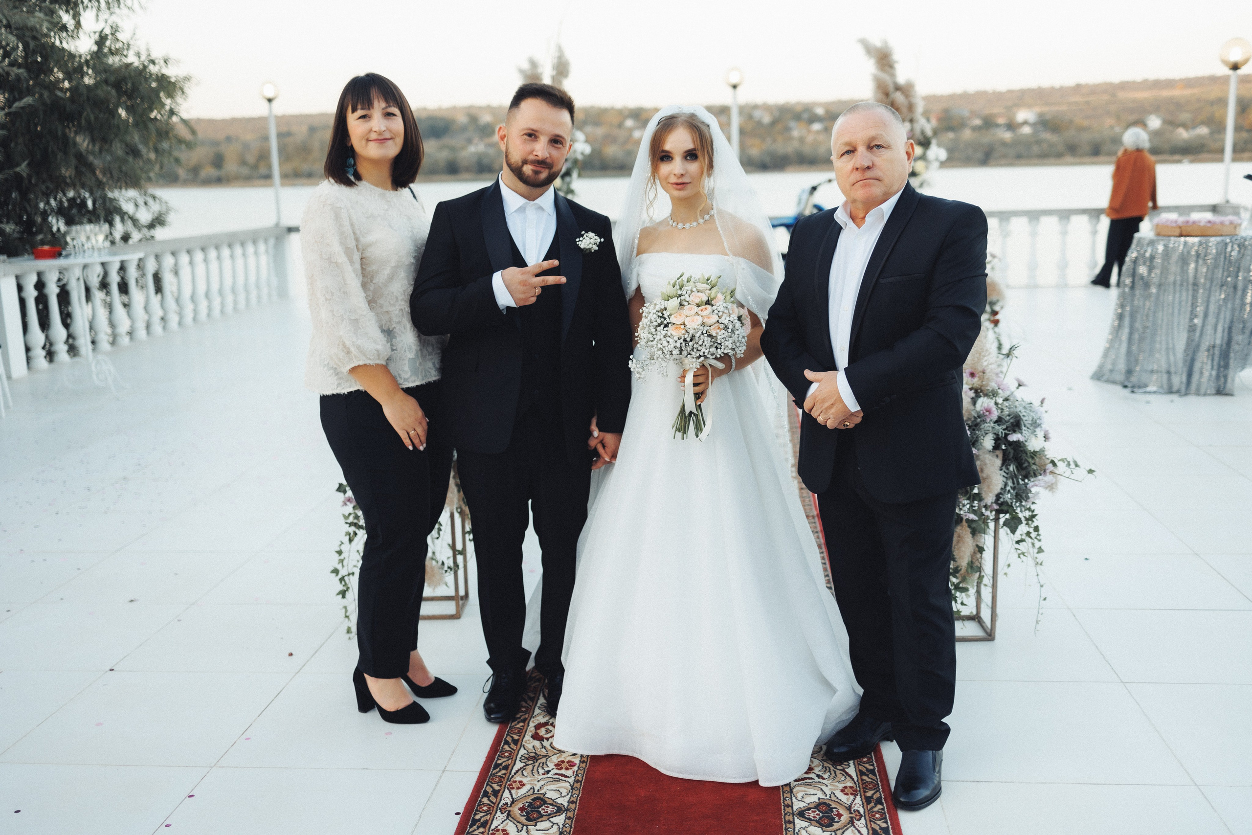 X & S. Fotograful evenimentului tău