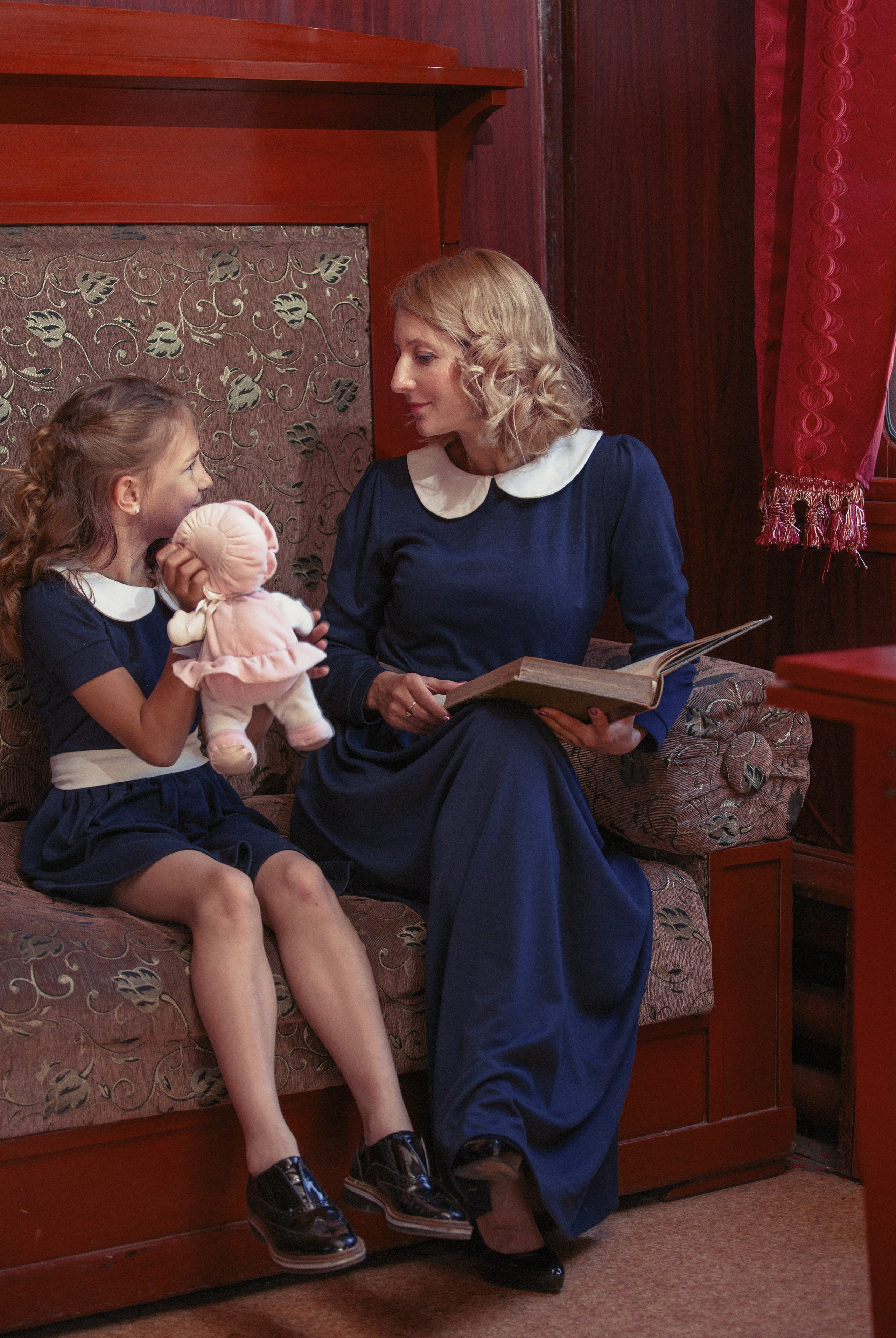 Creative. Photographer Anya Goldenberg. Works in Reading and surrounding areas