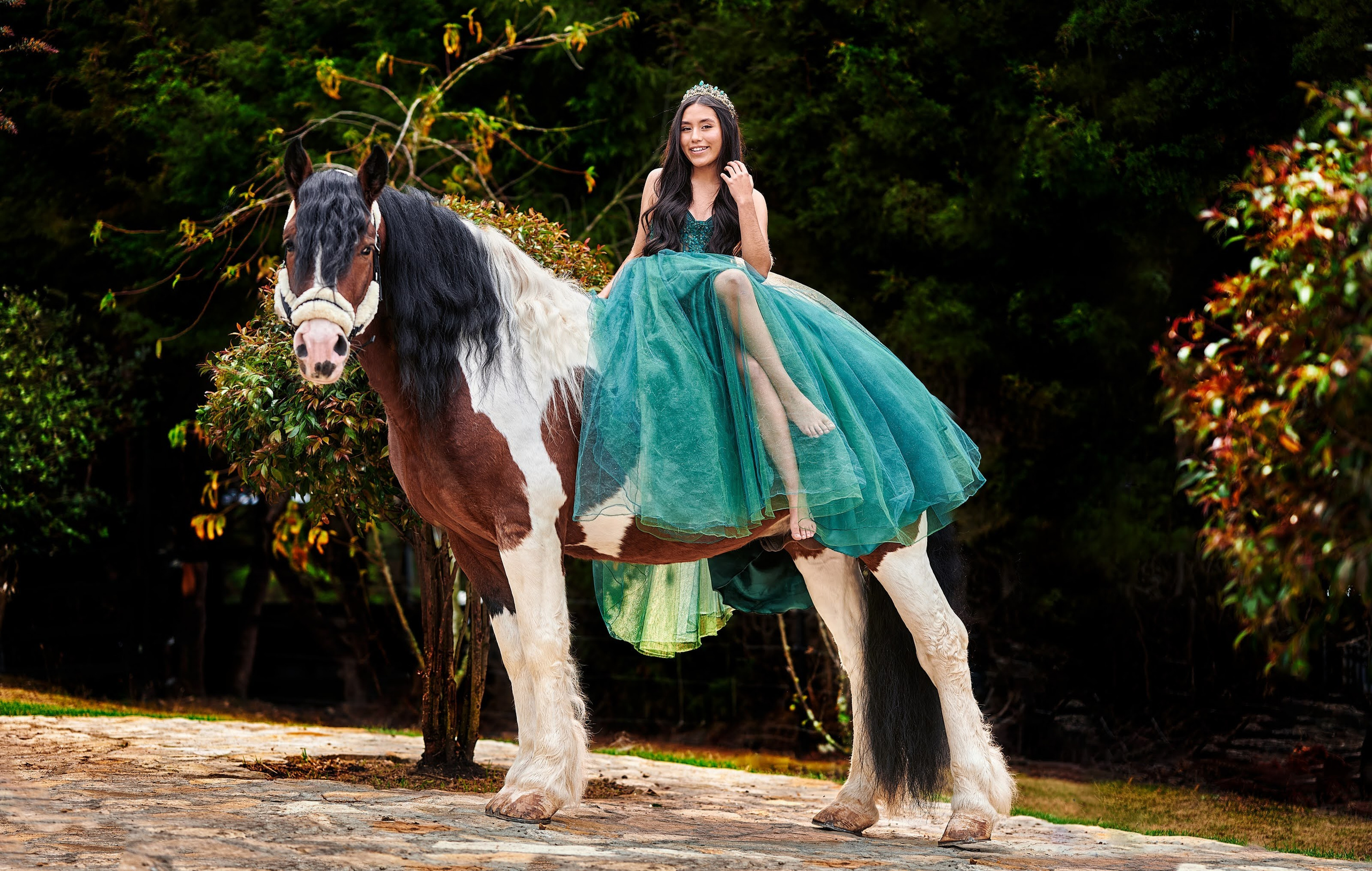 Mis 15 | Sesiones de Fotografía Modernas. Wedding Photography & Videography by ZZ Hendrick | Capturing Your Love Story in Colombia & USA