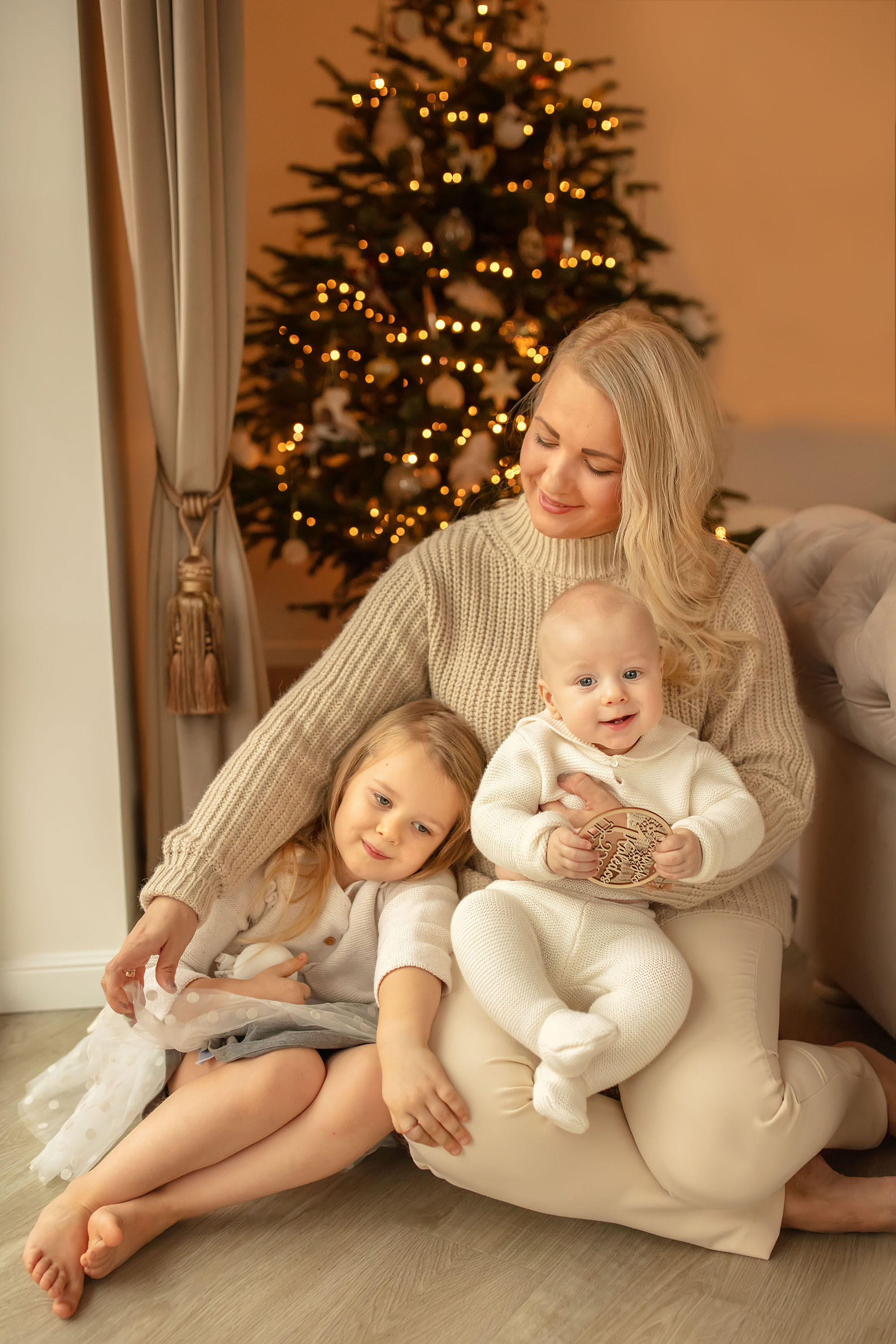 Kalėdos namuose. Šeimos ir vaikų fotografė Klaipėdoje Kira Krasnaja