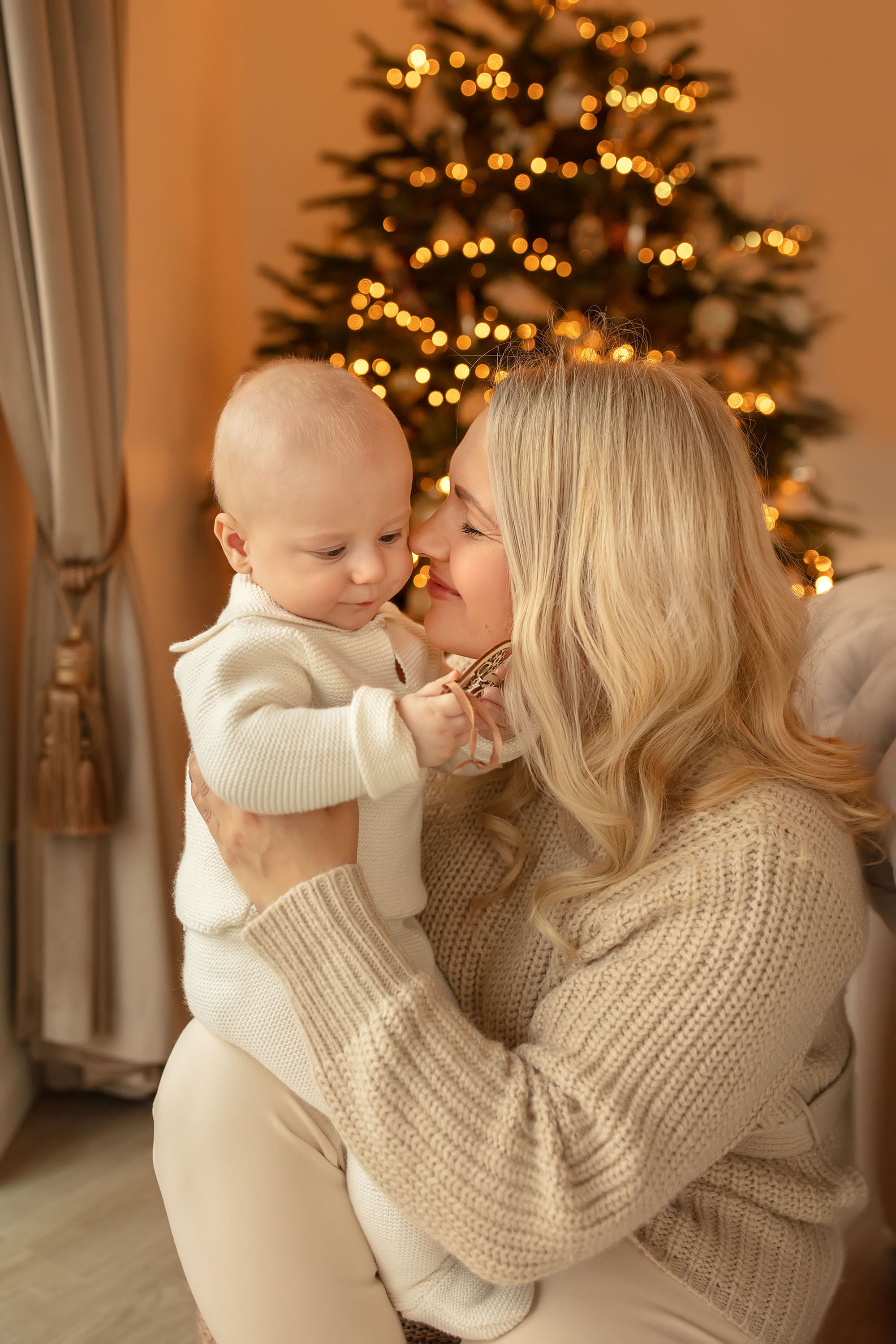 Kalėdos namuose. Šeimos ir vaikų fotografė Klaipėdoje Kira Krasnaja