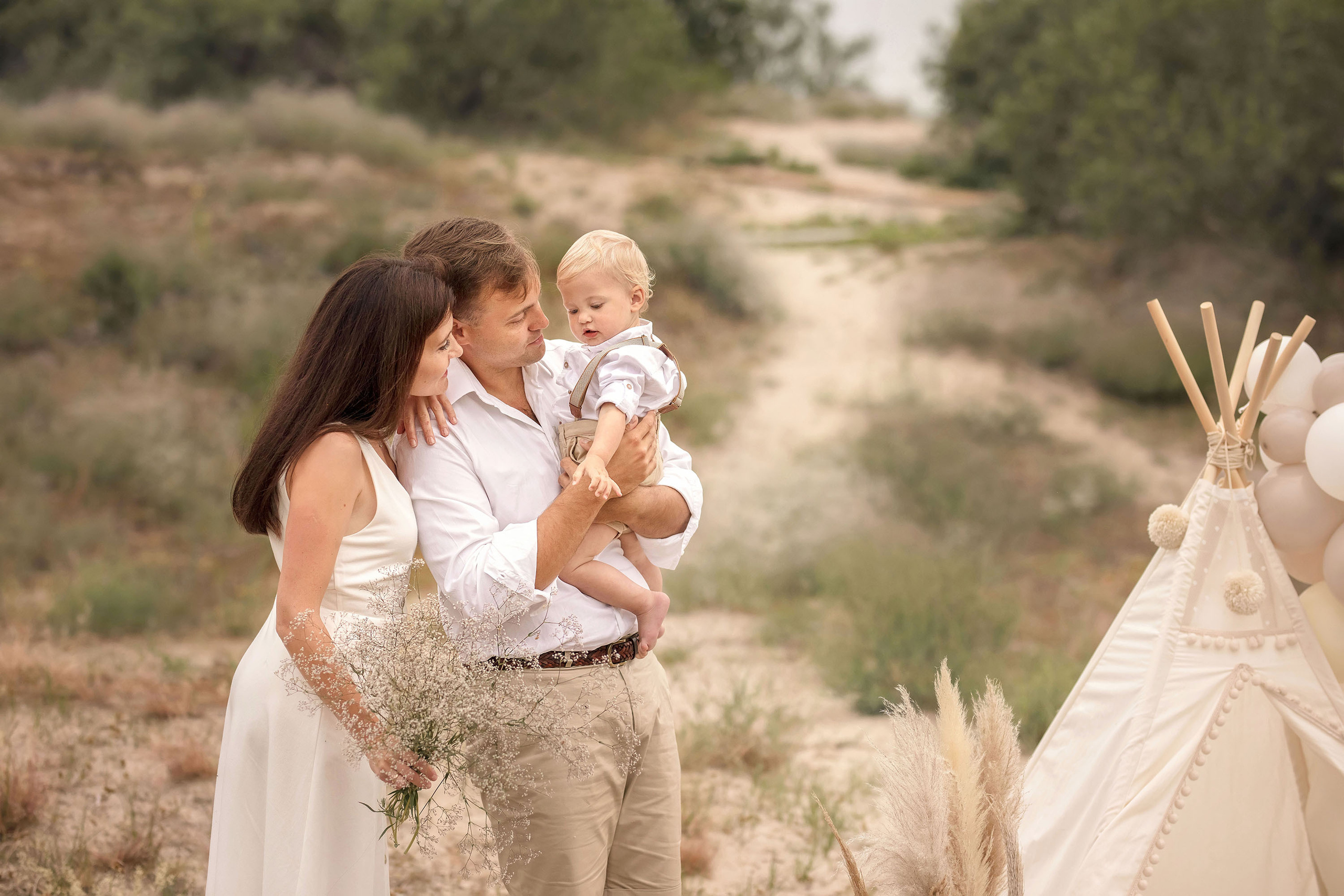 Gimtadienis gamtoje. Šeimos ir vaikų fotografė Klaipėdoje Kira Krasnaja