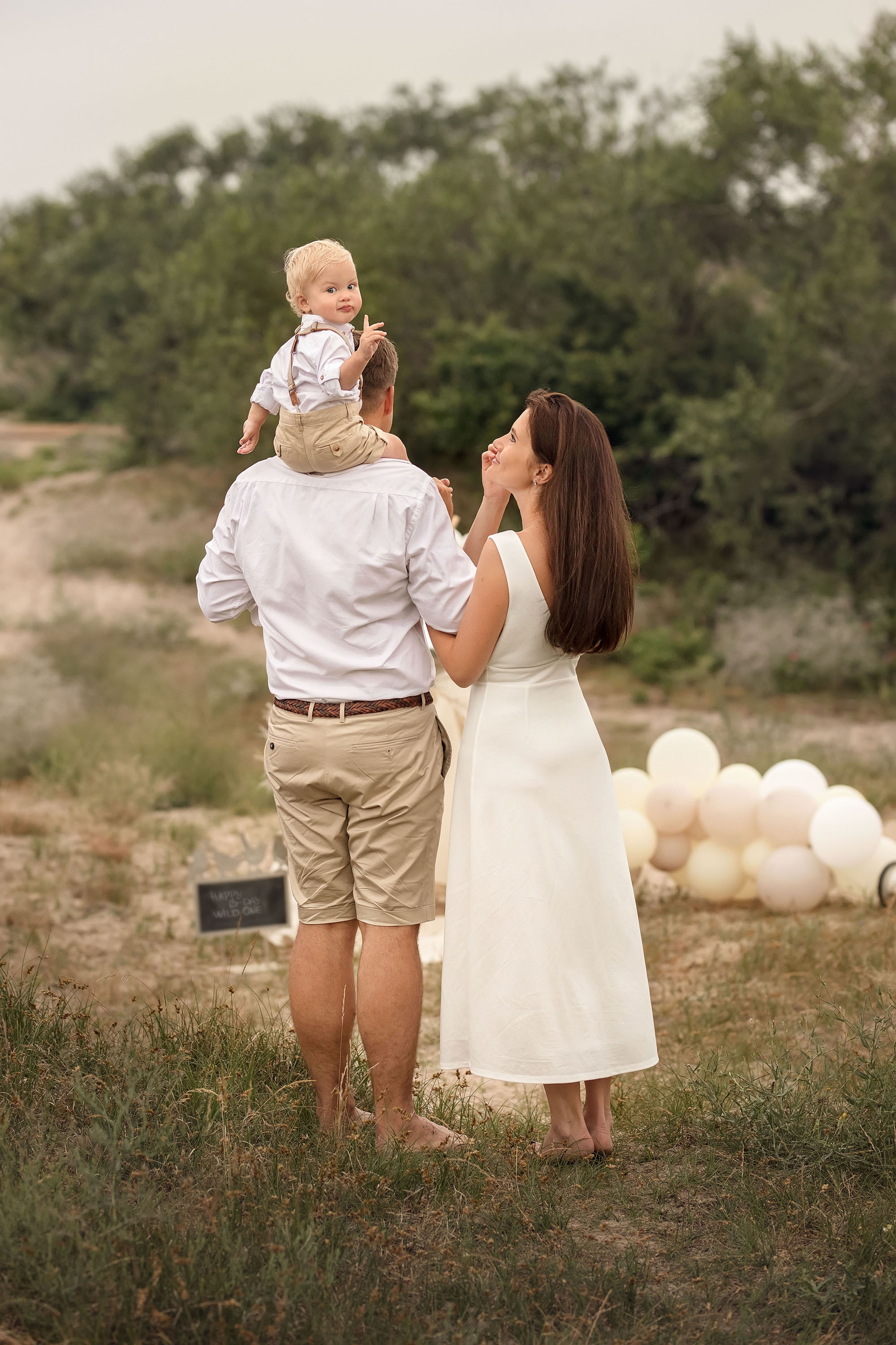 Gimtadienis gamtoje. Šeimos ir vaikų fotografė Klaipėdoje Kira Krasnaja