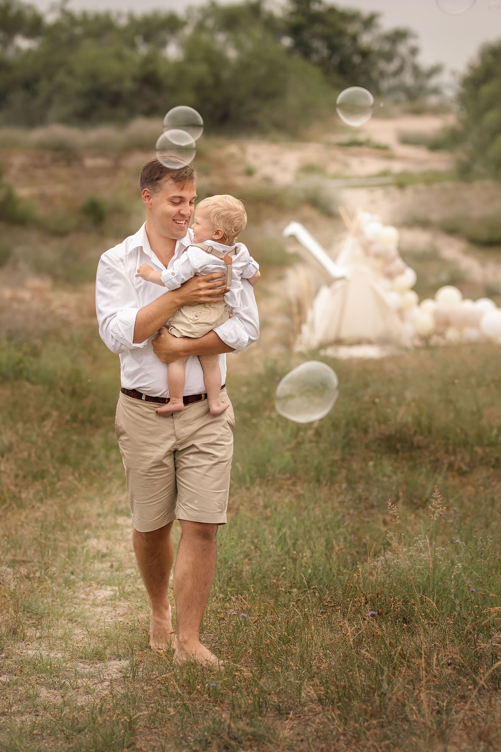 Gimtadienis gamtoje. Šeimos ir vaikų fotografė Klaipėdoje Kira Krasnaja