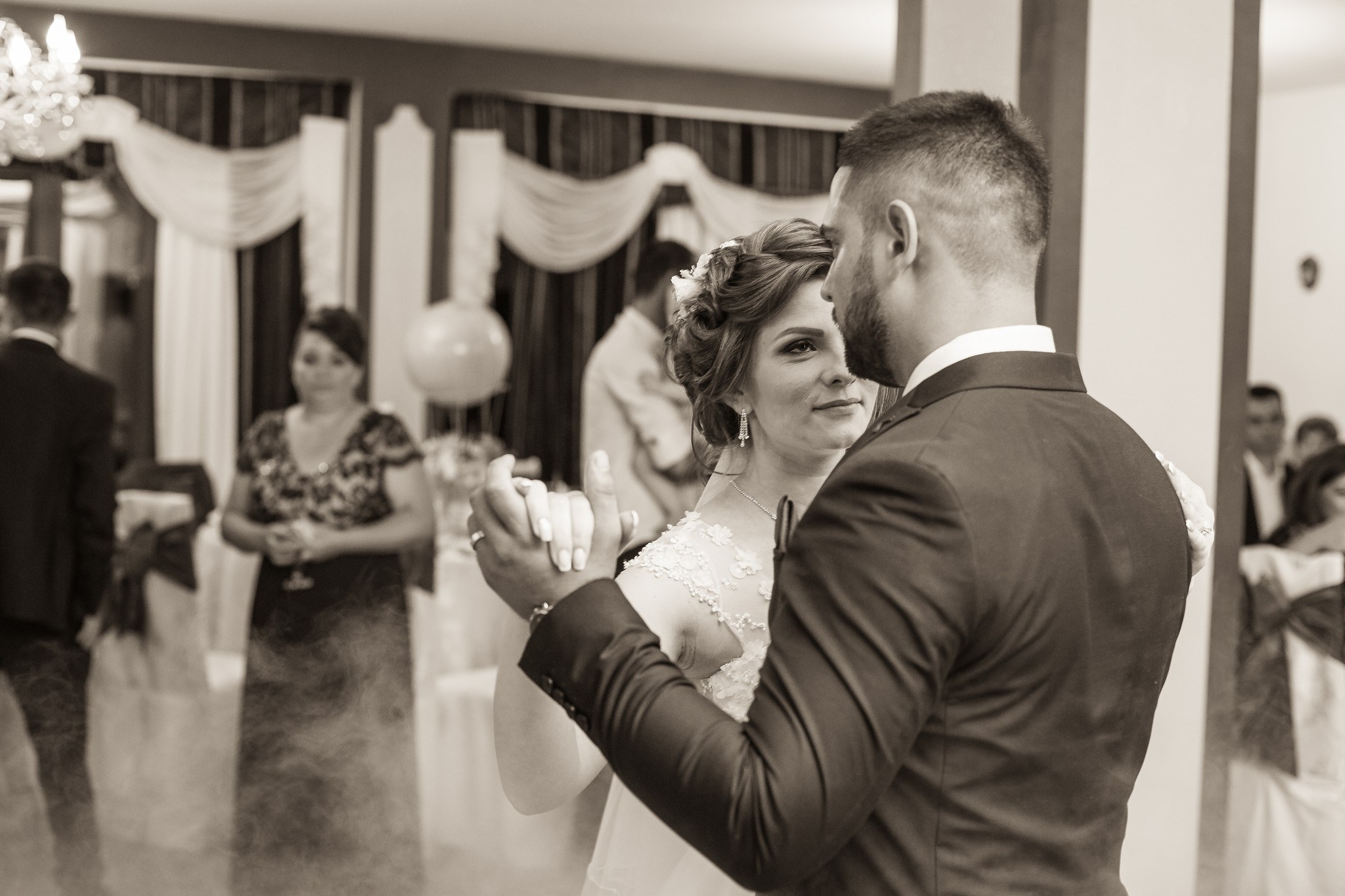 Georgiana si Daniel by Fotograf nunta Iasi — Eduard Schiopu