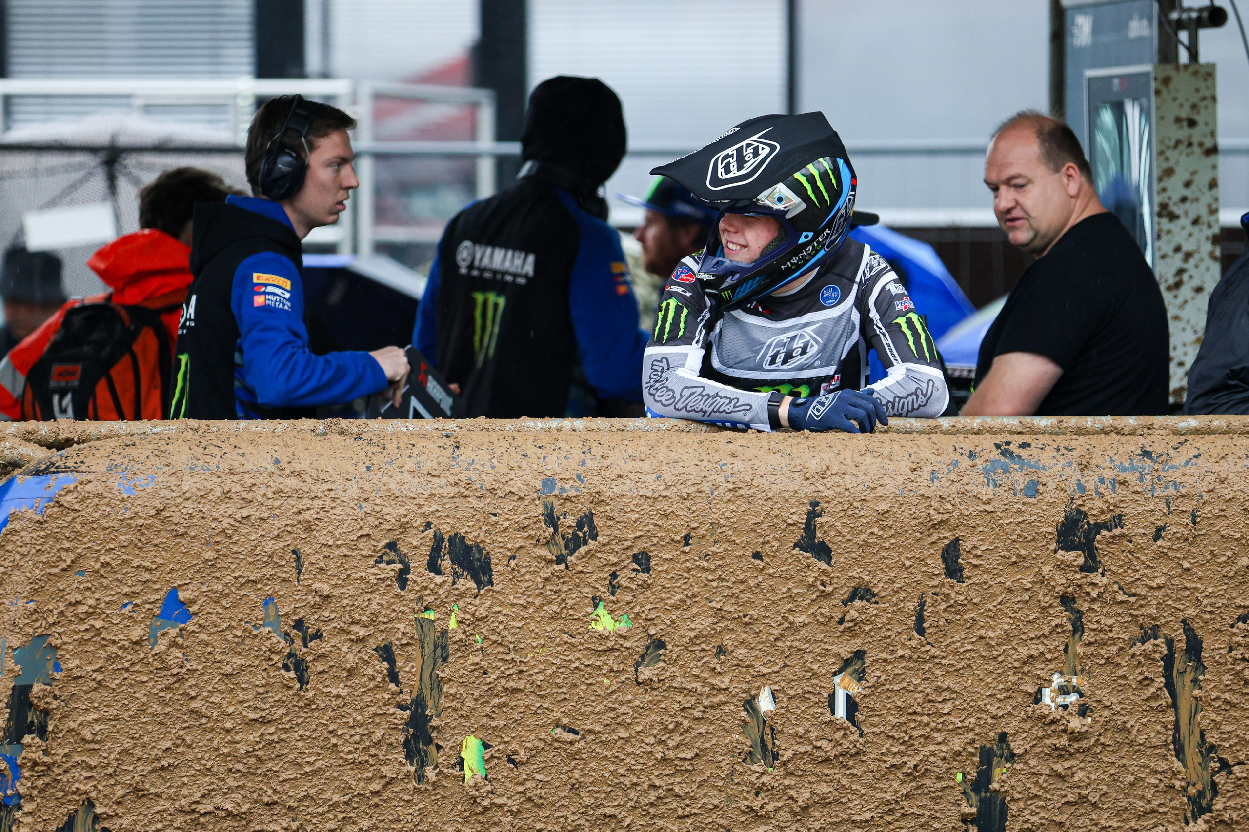Elzinga smiling at the pitlane Yamaha 