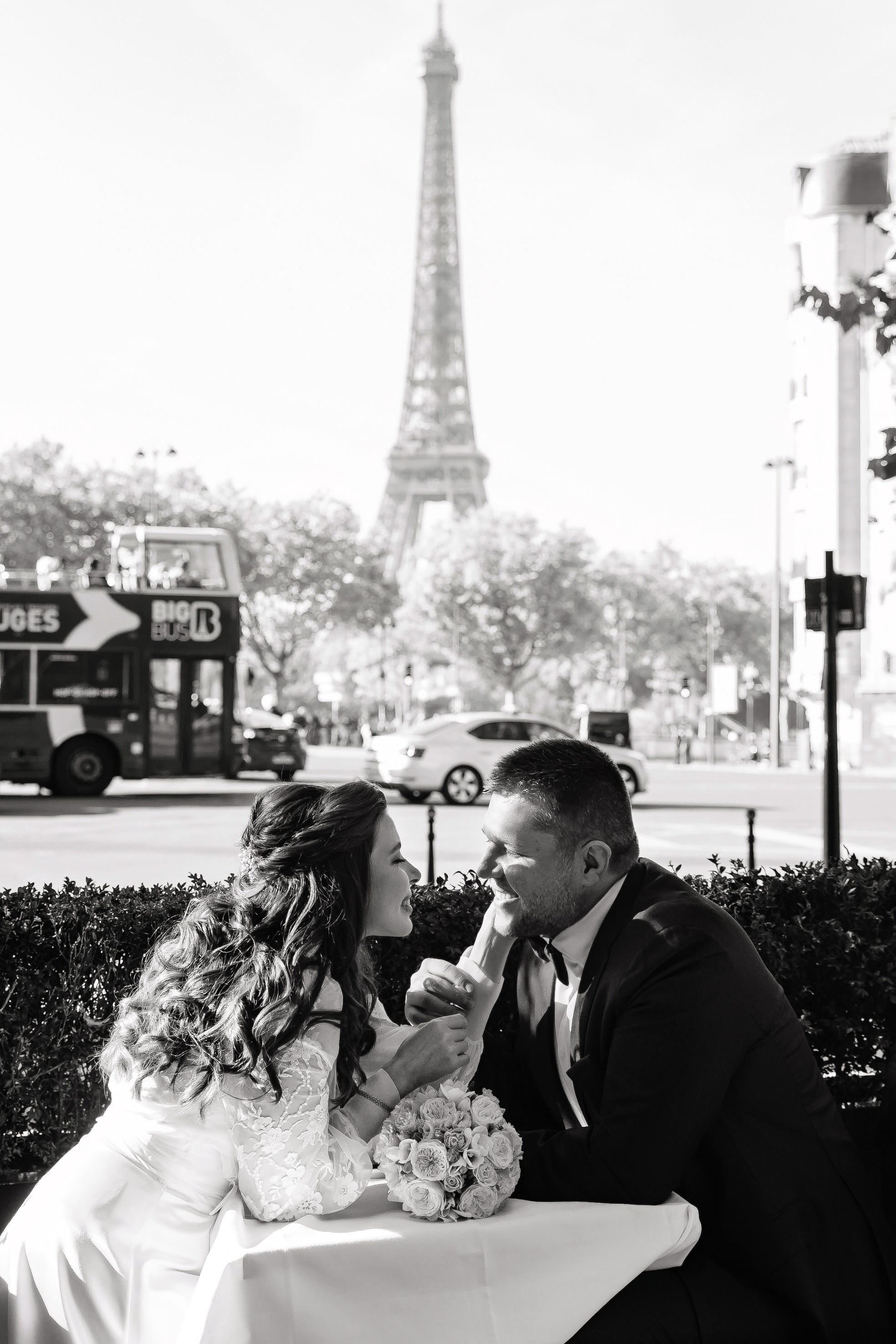Autumn Paris Wedding Day. Iurkovski PHOTOGRAPHY in Europe. Luxury destination weddings and events