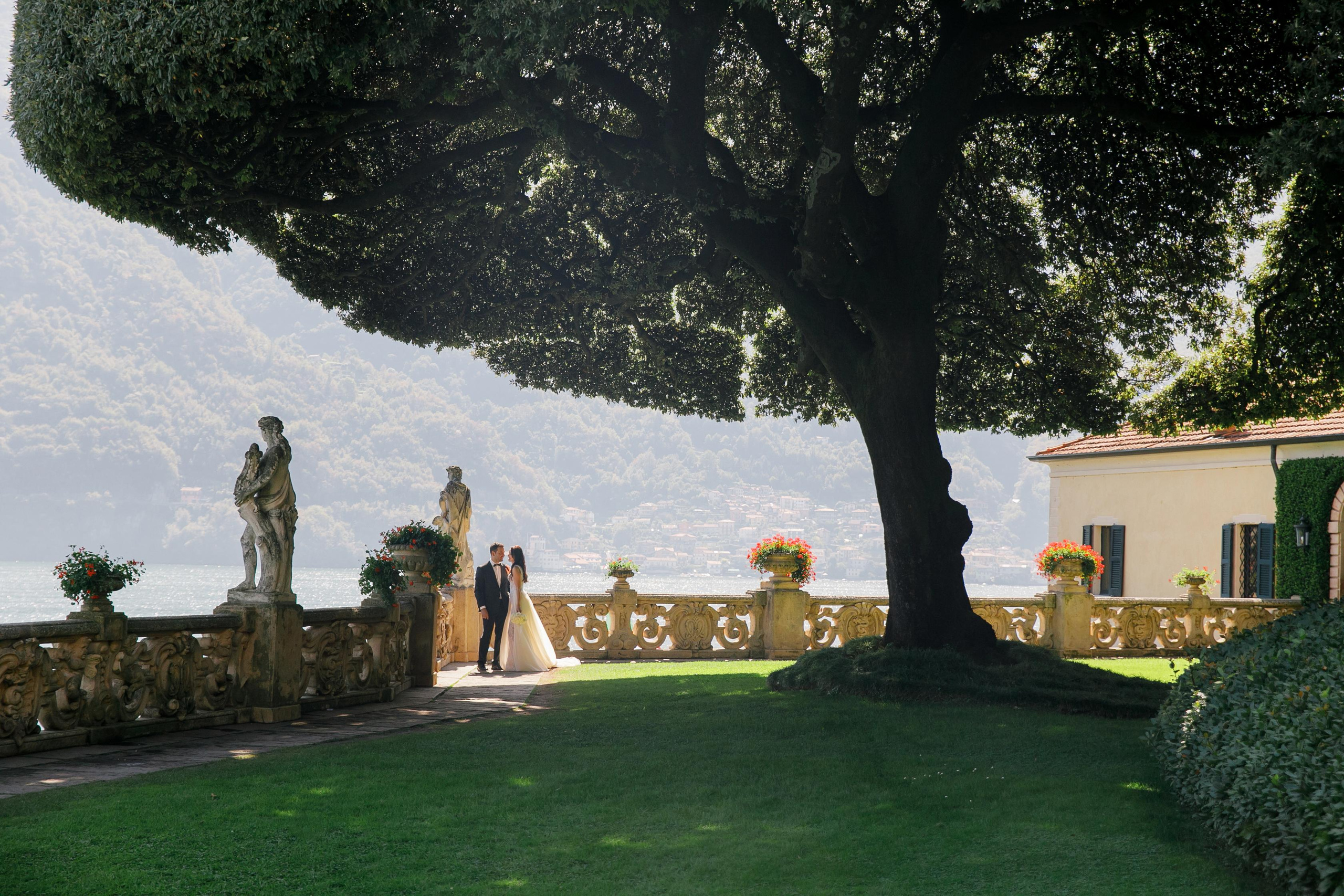 Como Lake Wedding Day Alexandru&Elena. Iurkovski PHOTOGRAPHY in Europe. Luxury destination weddings and events