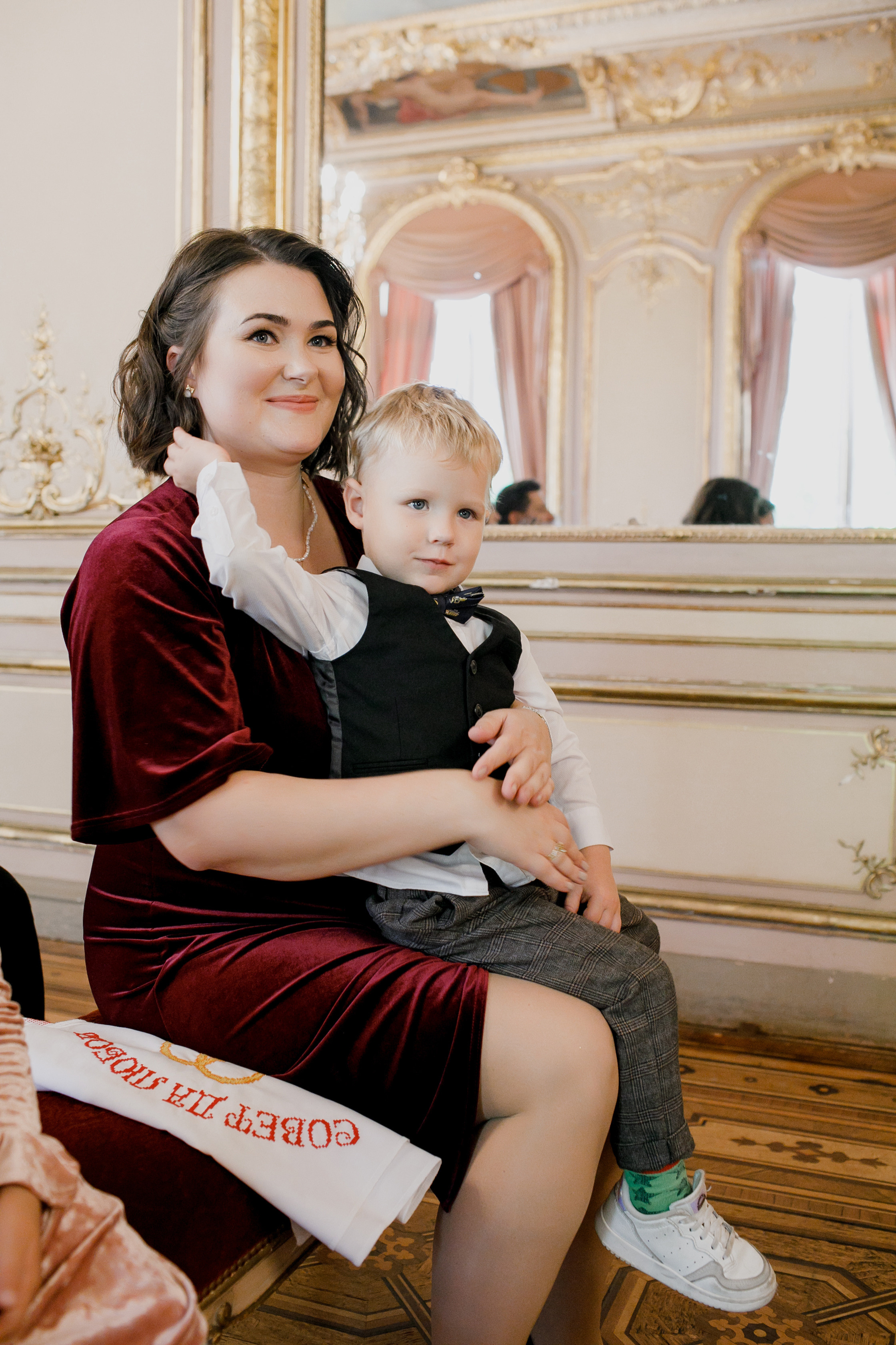 Autumn Paris Wedding Day. Iurkovski PHOTOGRAPHY in Europe. Luxury destination weddings and events