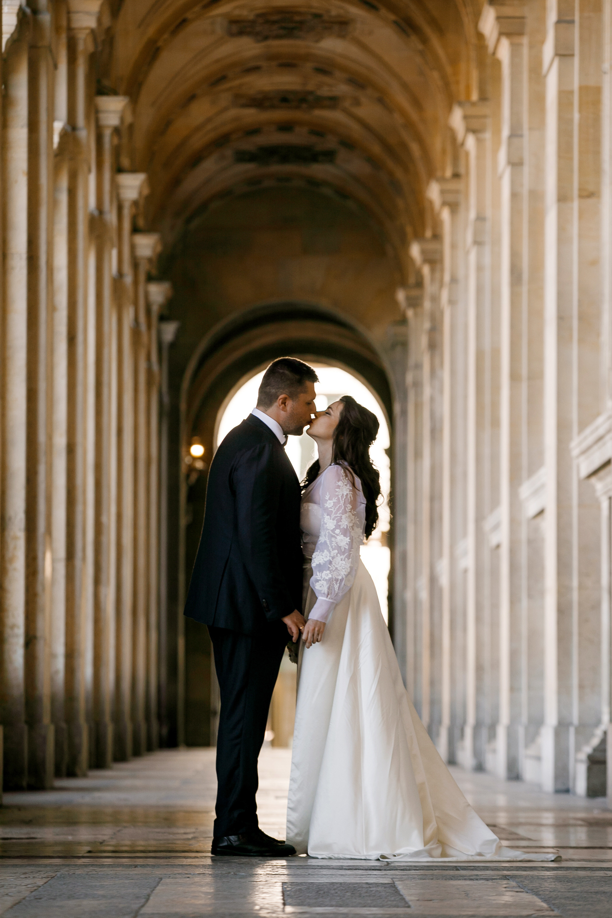 Autumn Paris Wedding Day. Iurkovski PHOTOGRAPHY in Europe. Luxury destination weddings and events