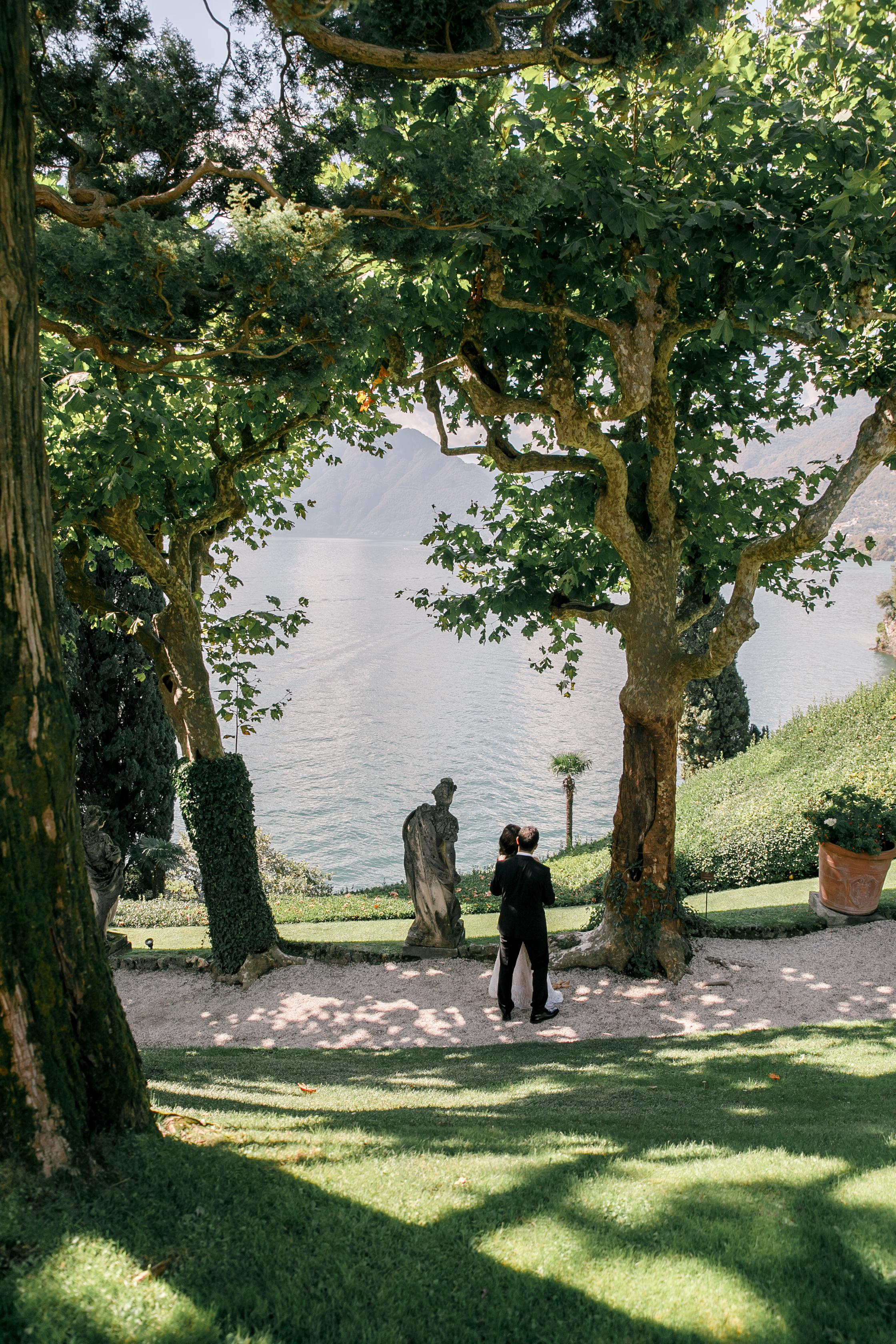 Como Lake Wedding Day Alexandru&Elena. Iurkovski PHOTOGRAPHY in Europe. Luxury destination weddings and events
