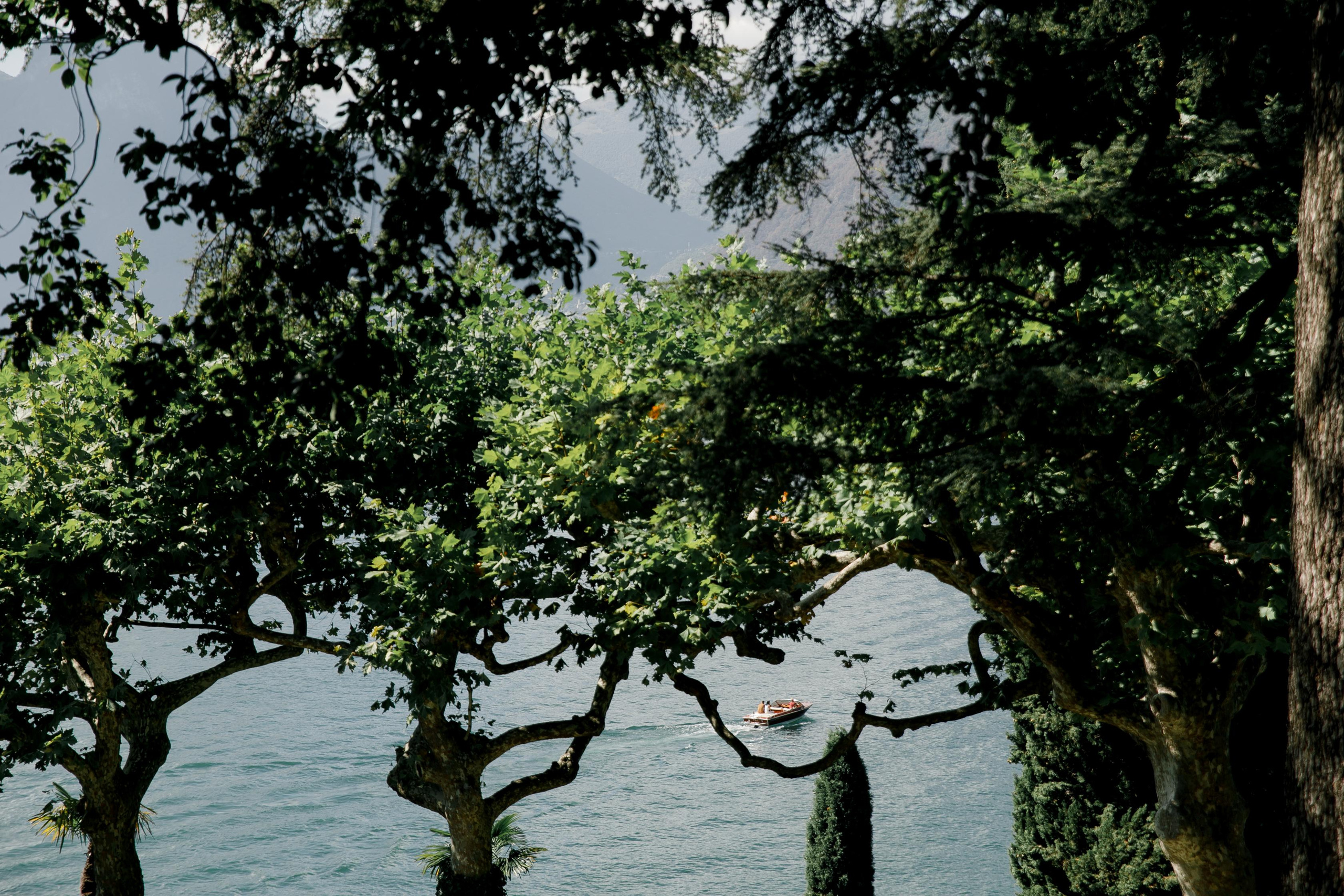 Como Lake Wedding Day Alexandru&Elena. Iurkovski PHOTOGRAPHY in Europe. Luxury destination weddings and events